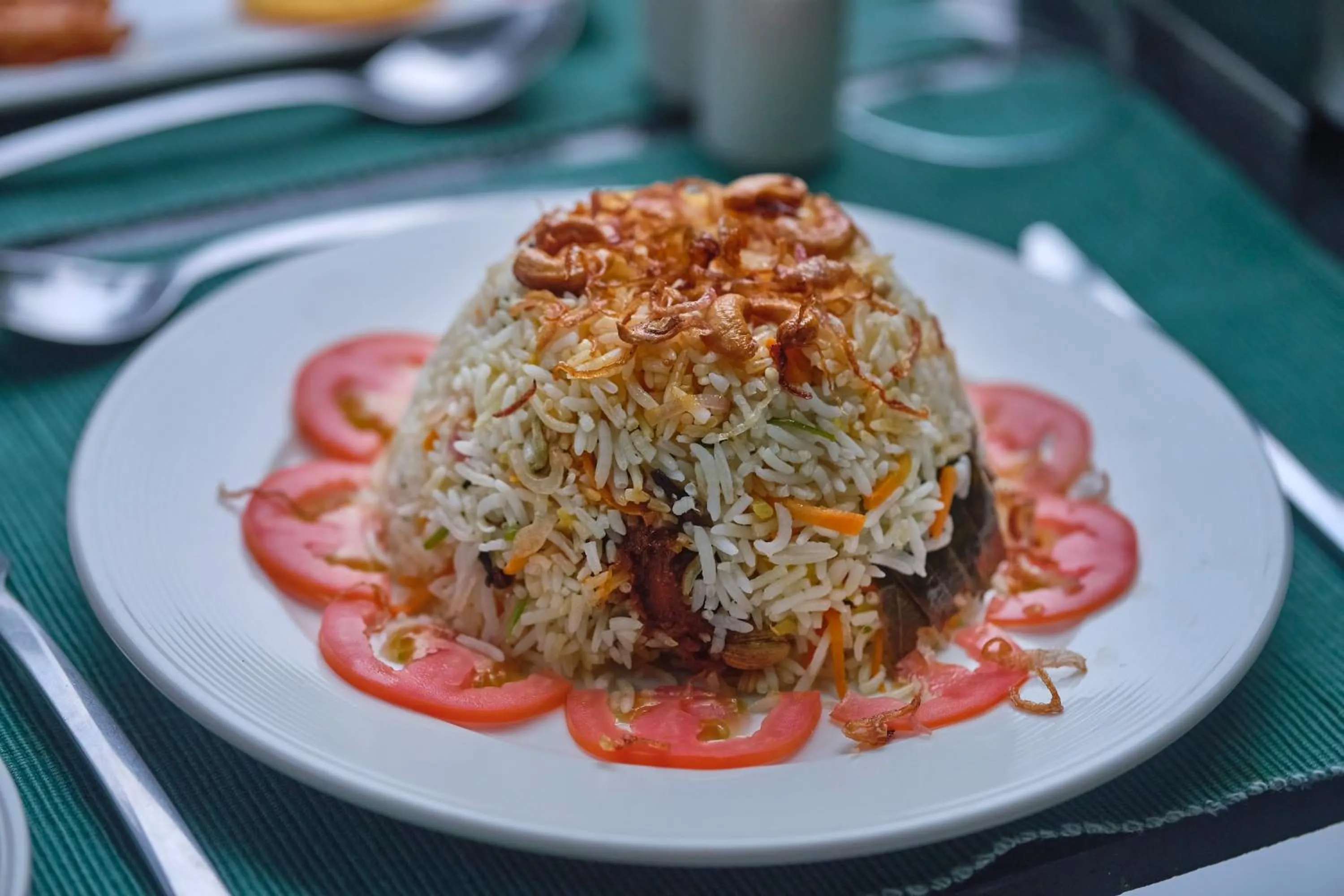 Food and drinks in Reen Resorts Aanavilasam Plantation Thekkady