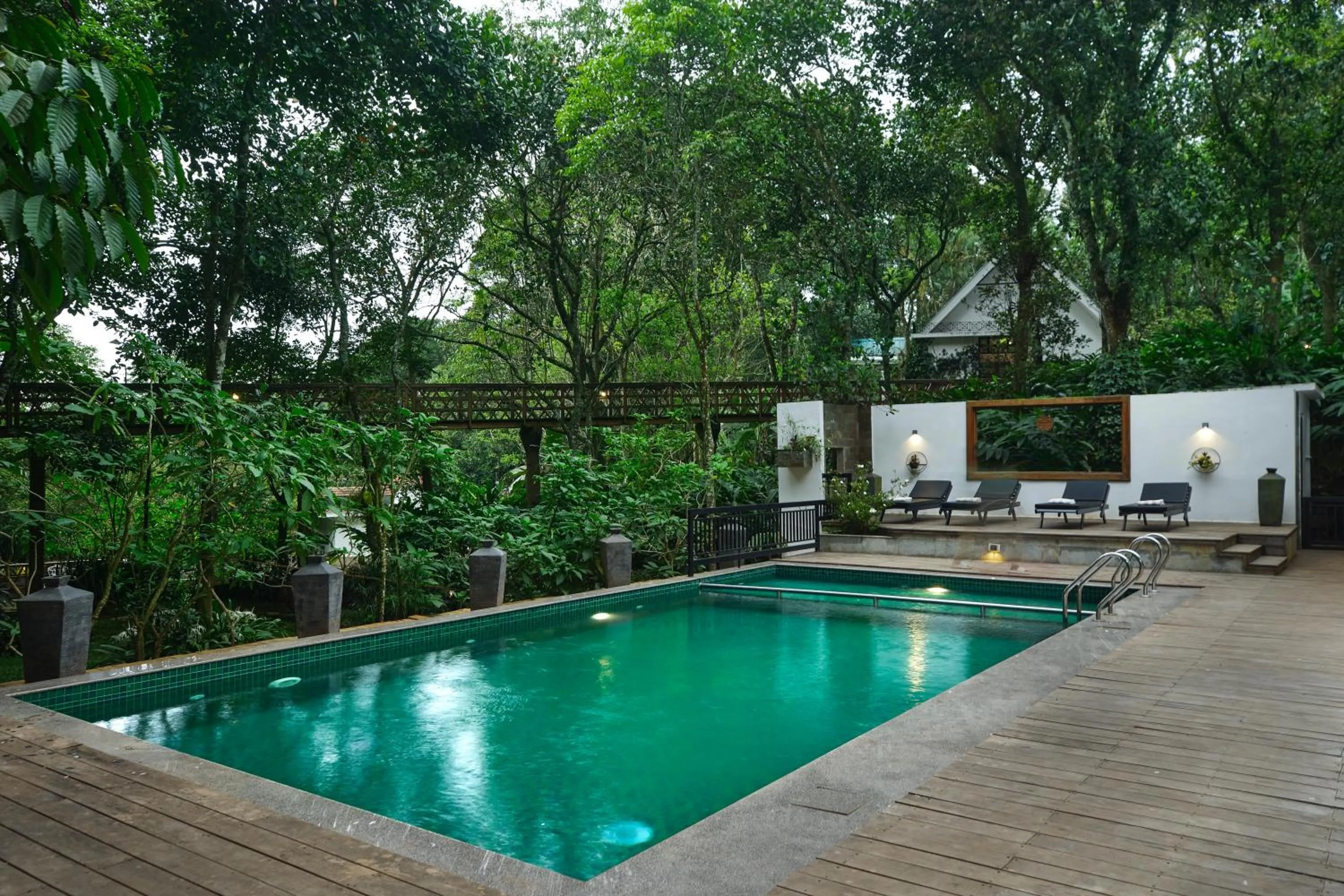 Garden view in Reen Resorts Aanavilasam Plantation Thekkady