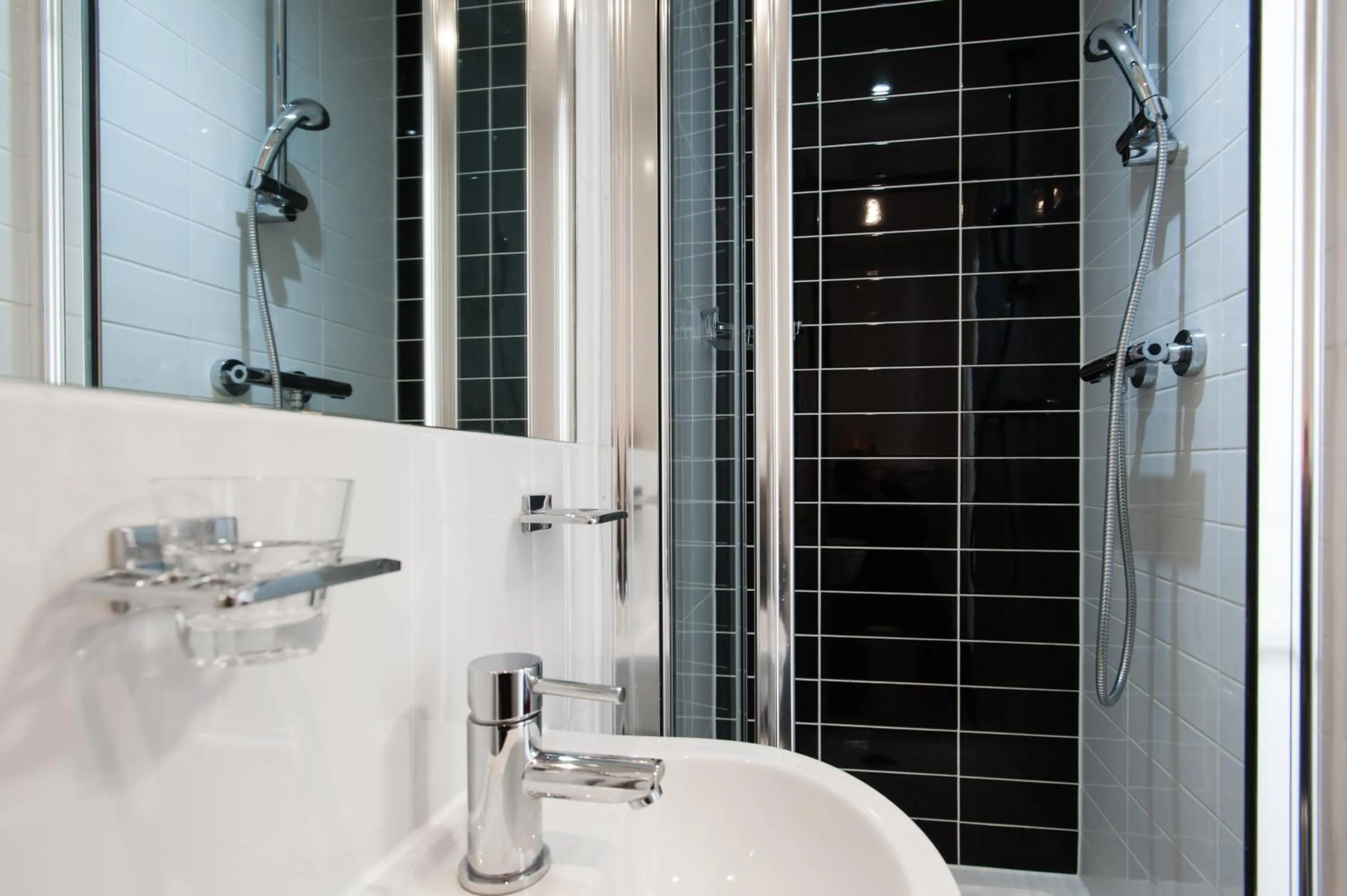 Bathroom in Dover Hotel - B&B