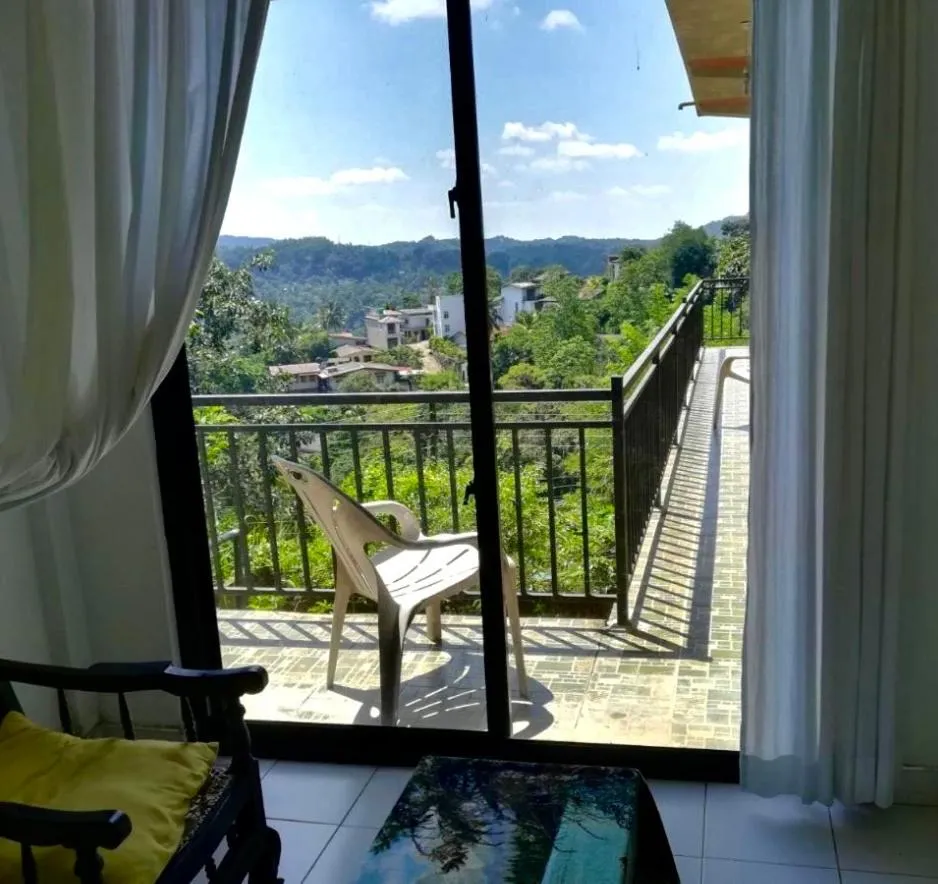 Kandy Hill Escape