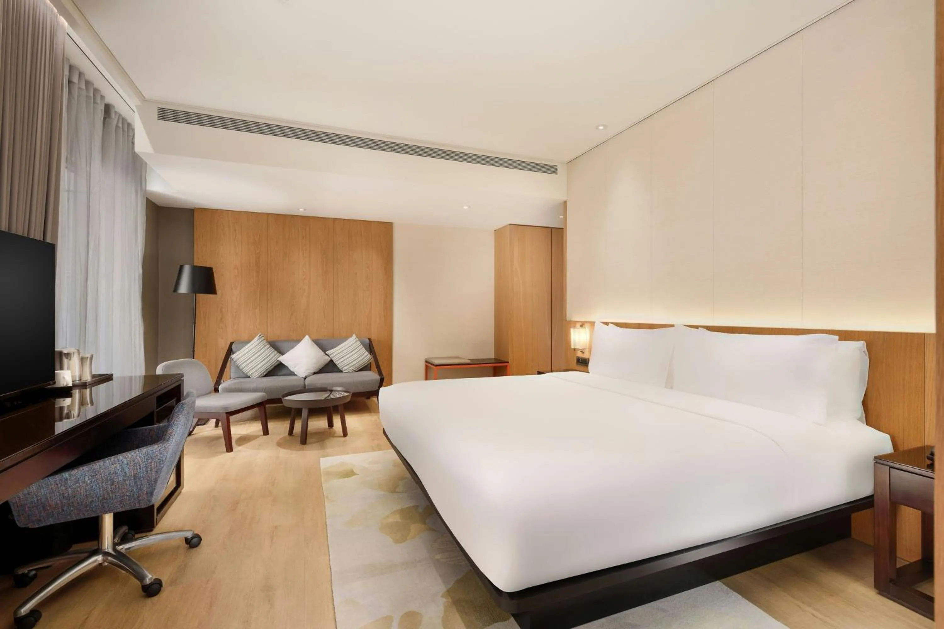 Photo of the whole room, Bed in Aloft Taipei Zhongshan