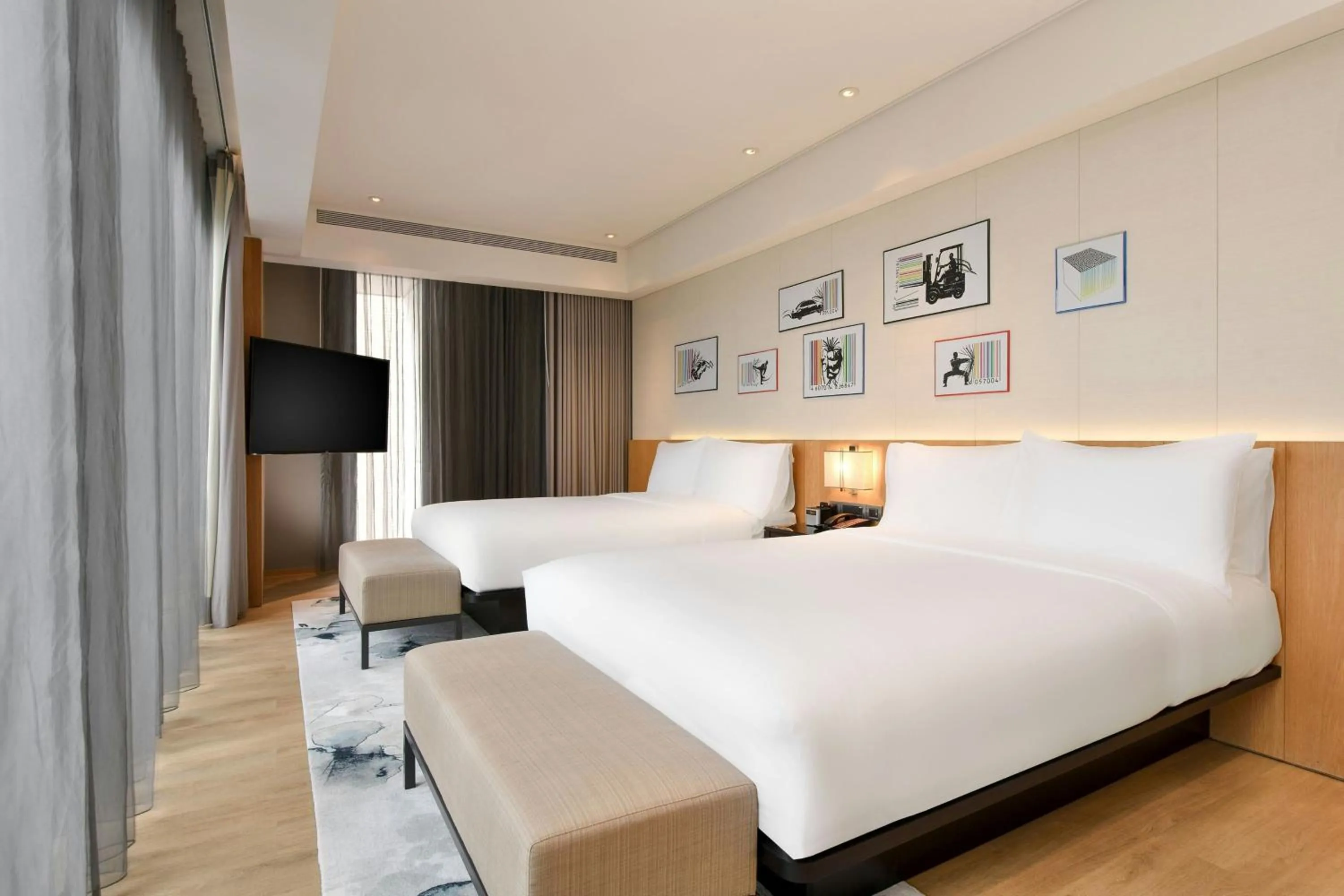 Photo of the whole room, Bed in Aloft Taipei Zhongshan