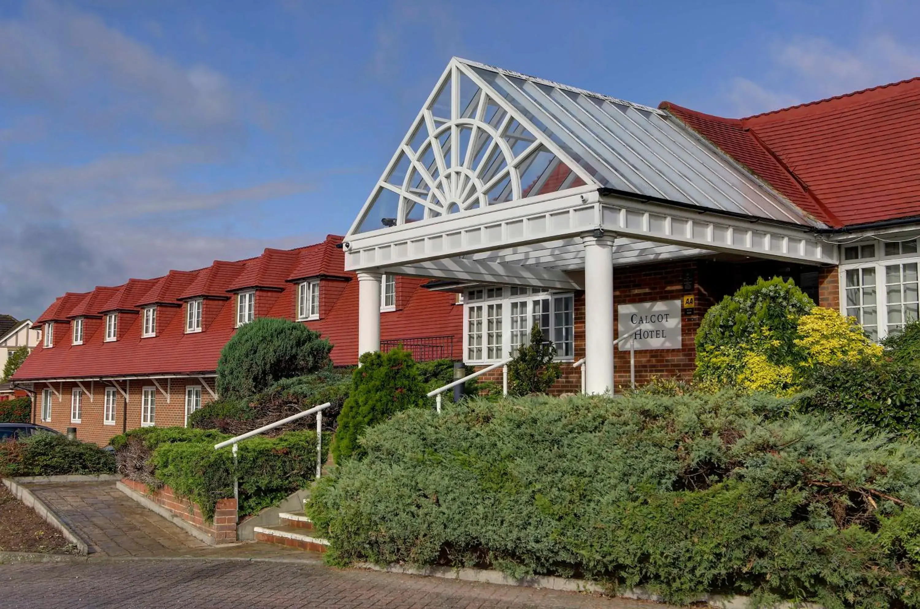 Property building in Best Western Reading Calcot Hotel Property building in Best Western Reading Calcot Hotel