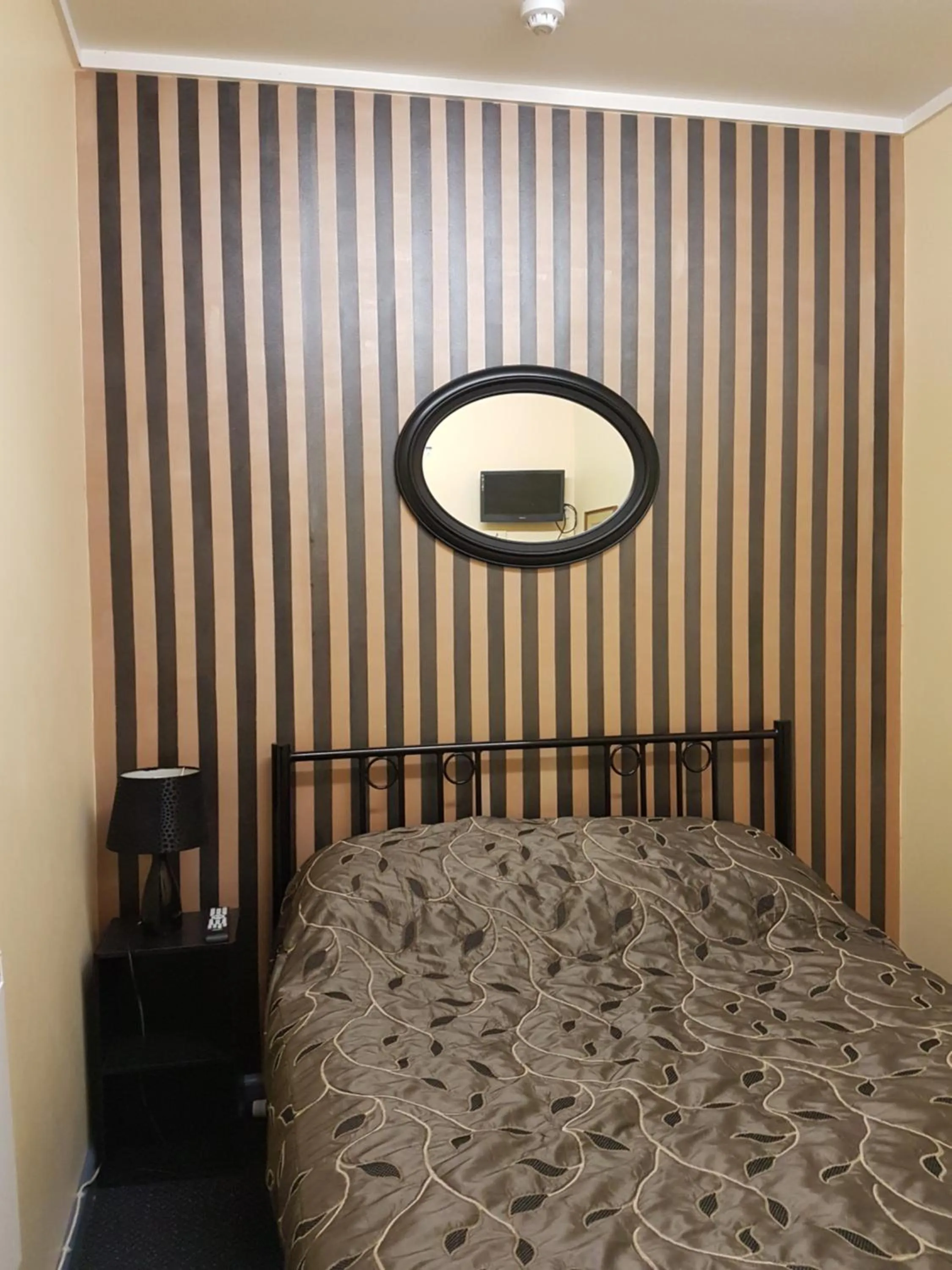 Bed in Archies Bunker Affordable Accommodation