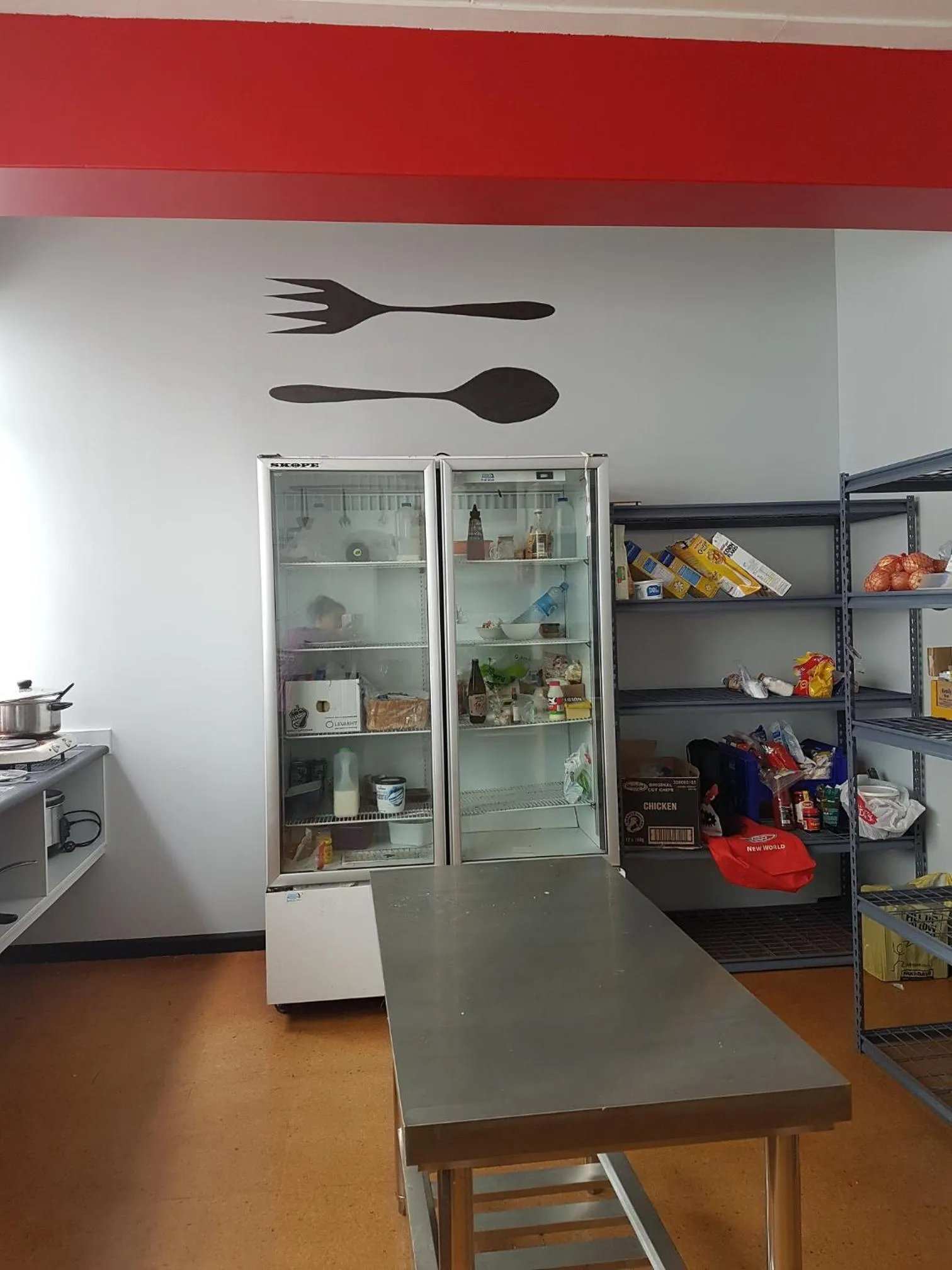 Communal kitchen in Archies Bunker Affordable Accommodation