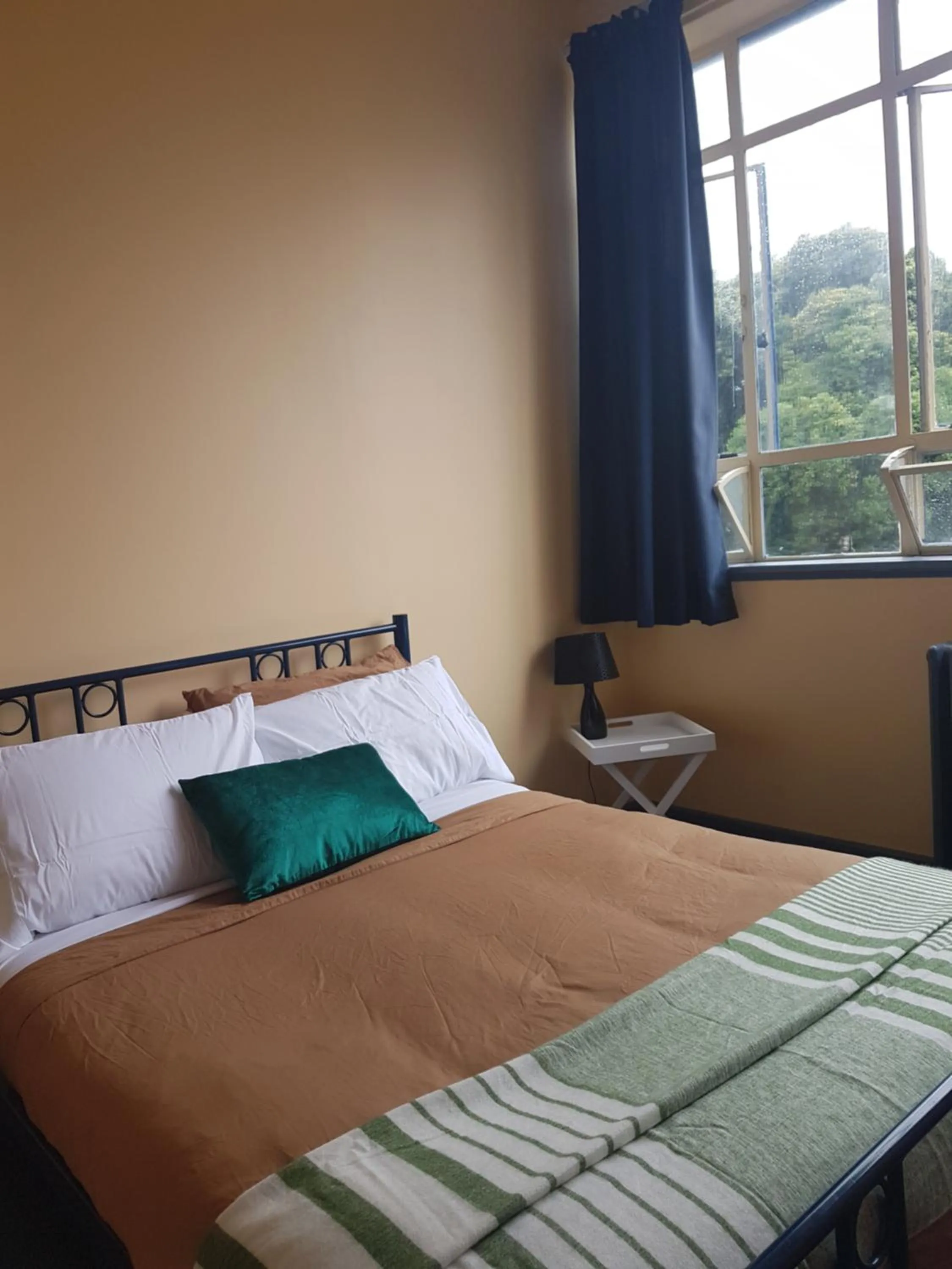 Decorative detail, Bed in Archies Bunker Affordable Accommodation