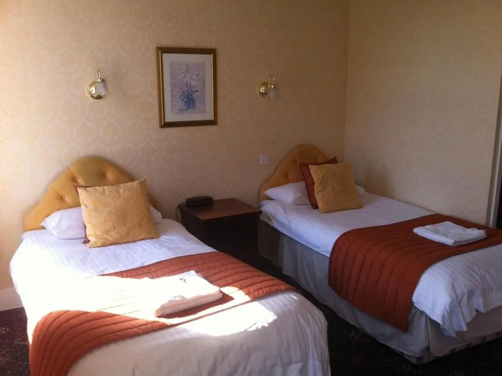 Bedroom, Bed in Arrandale House