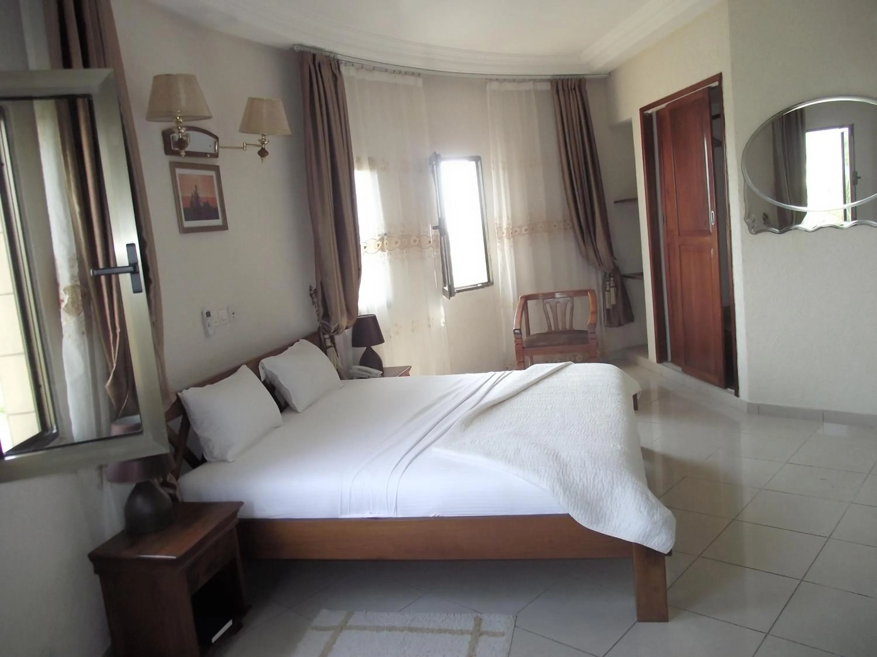 Bed in Hotel Ghis Palace