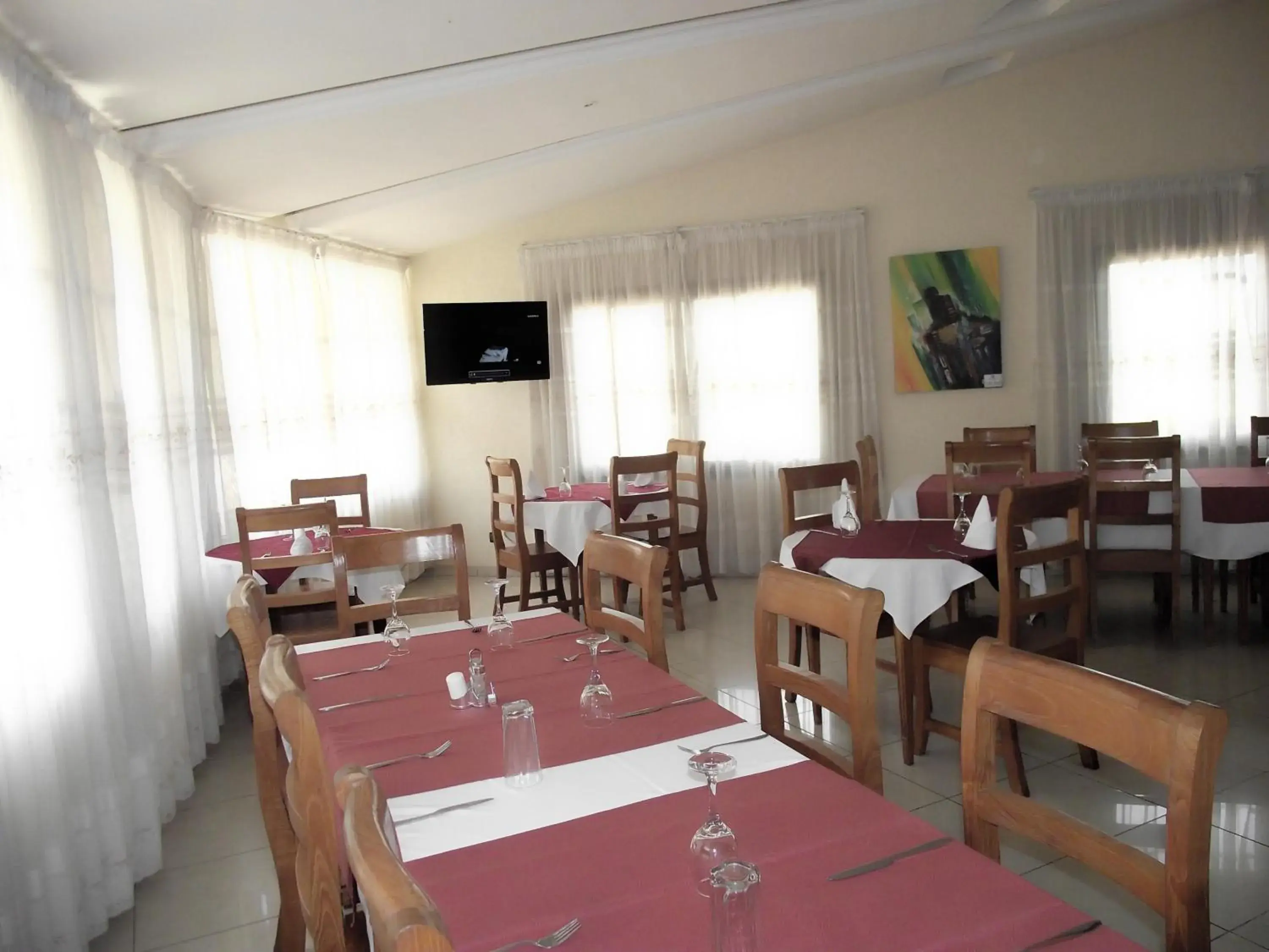 Restaurant/places to eat in Hotel Ghis Palace Restaurant/places to eat in Hotel Ghis Palace
