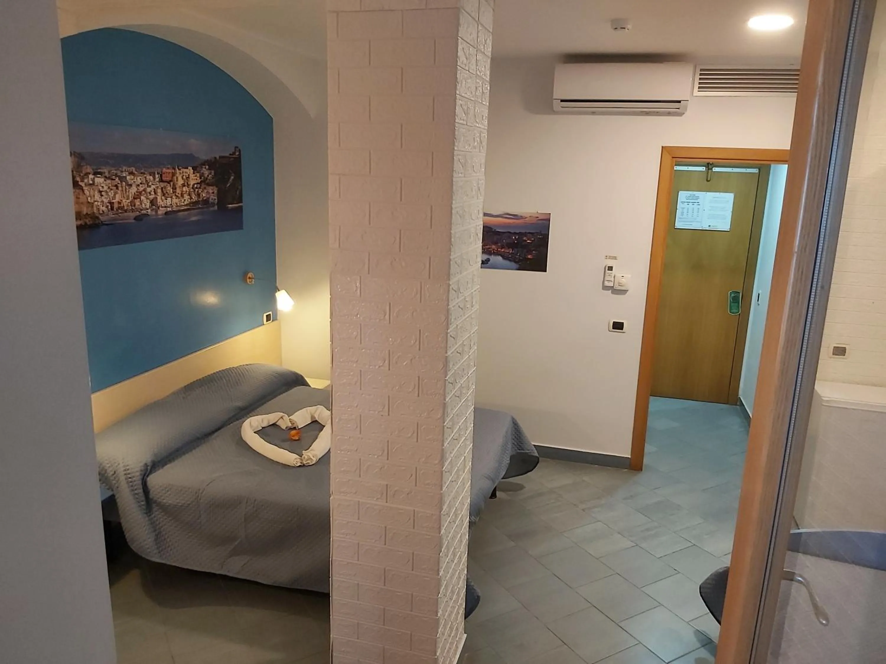 Bed in Lido Di Procida Guest House