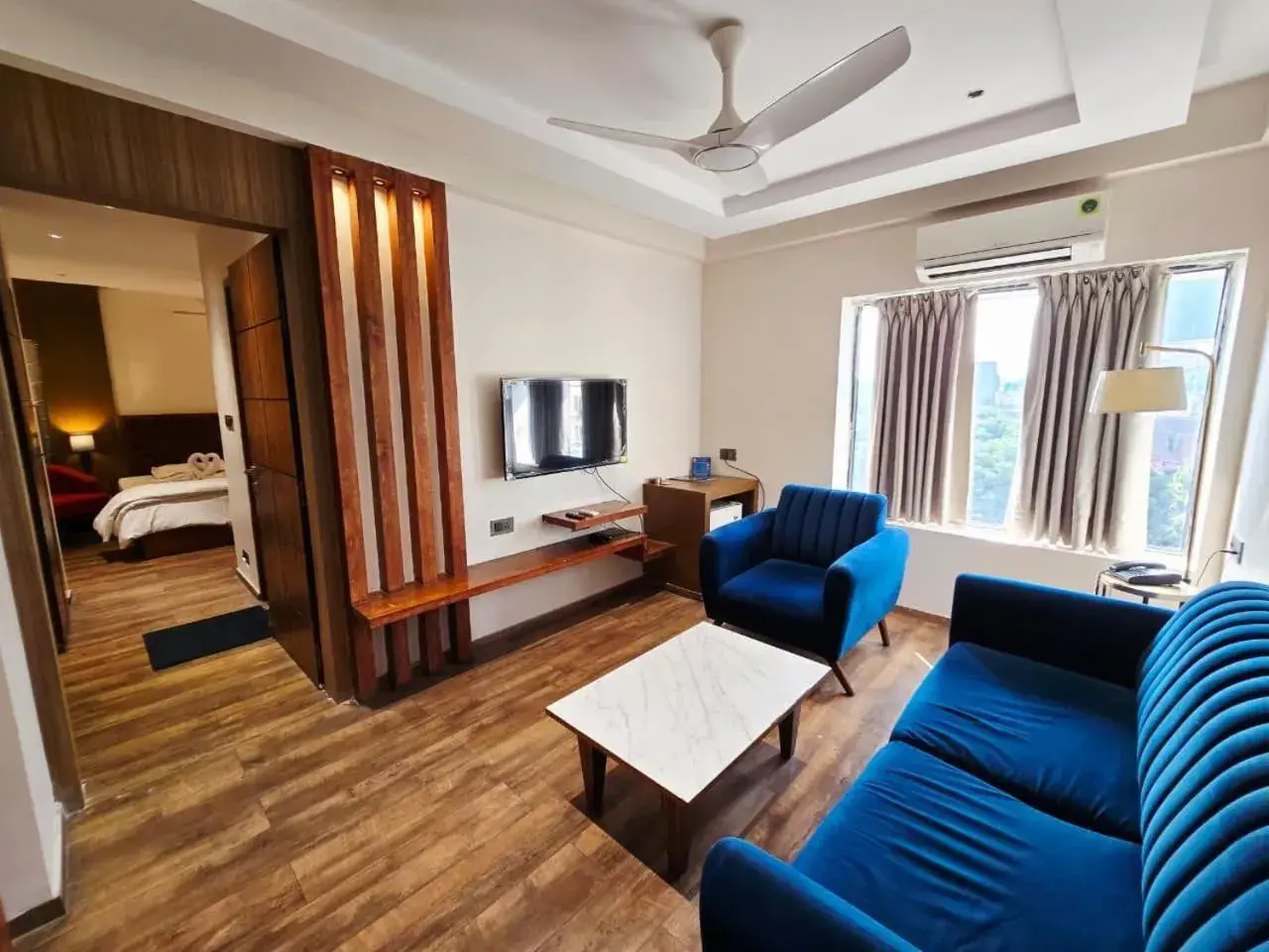 Deluxe Suite in Hotel Akashdeep Deluxe Suite in Hotel Akashdeep