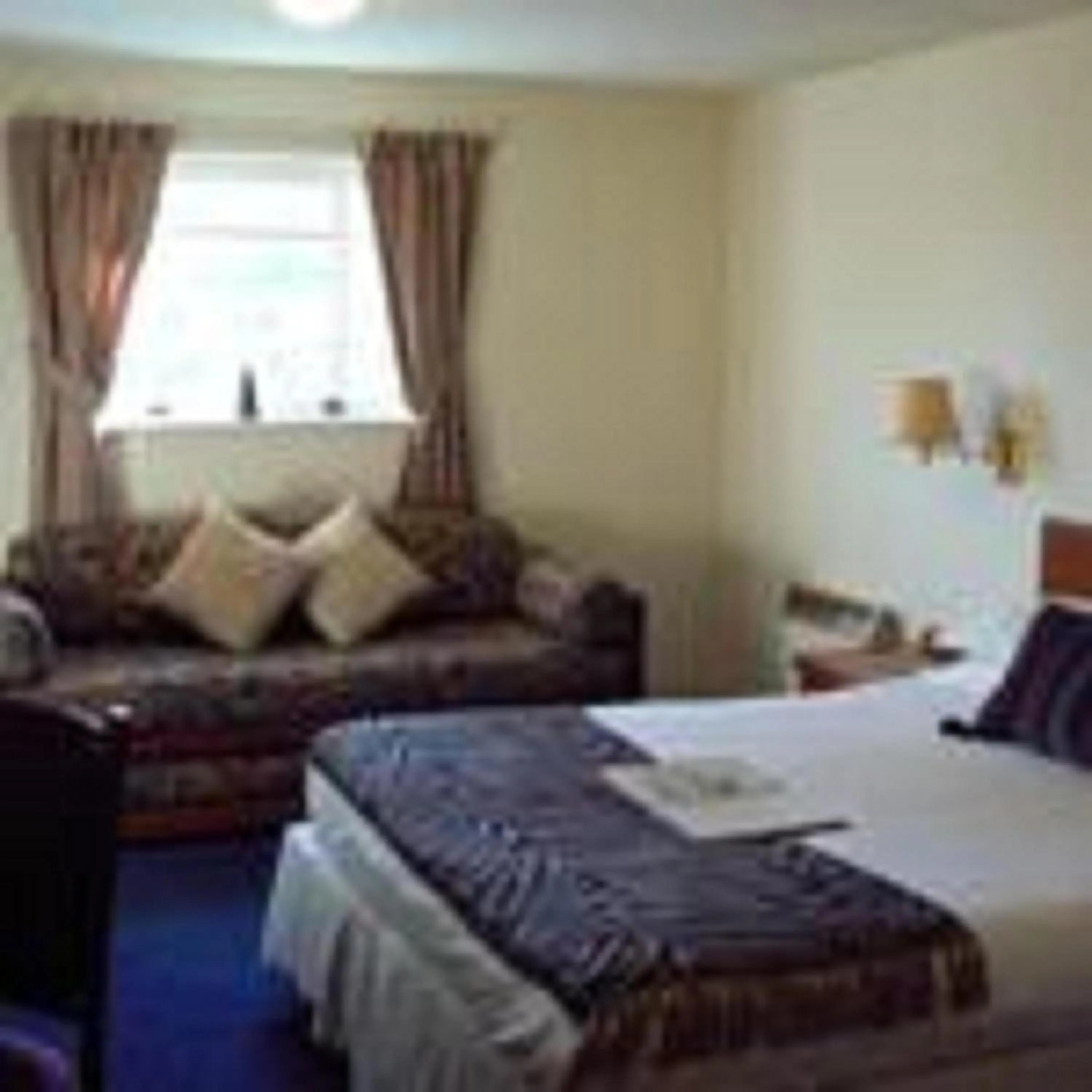 Coffee/tea facilities, Bed in Wee Waif by Greene King Inns