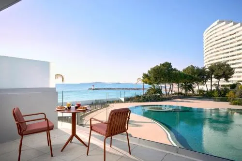 Marina Baie des Anges Hôtel, Curio Collection By Hilton