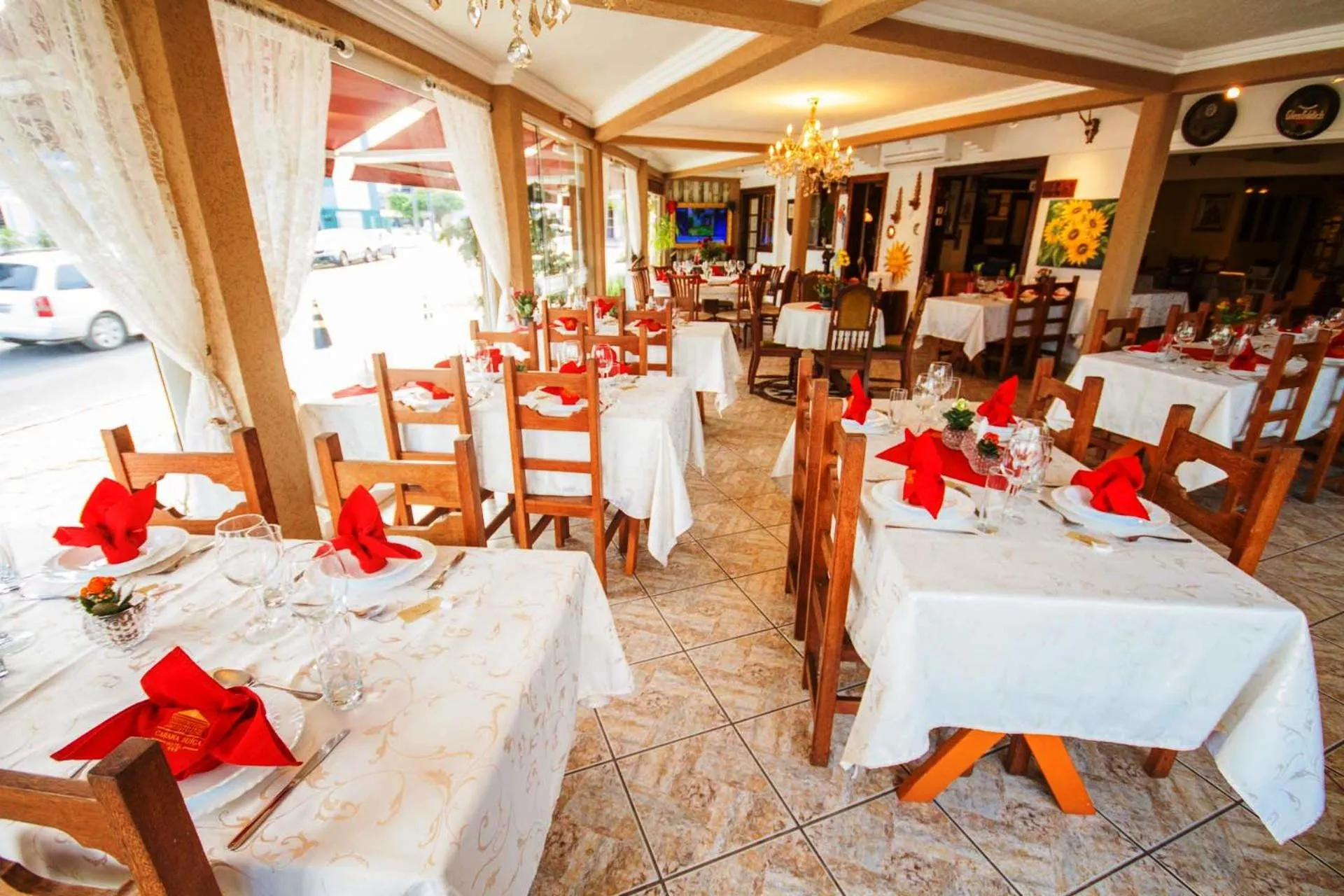 Restaurant/places to eat in Hotel Cabana Suiça