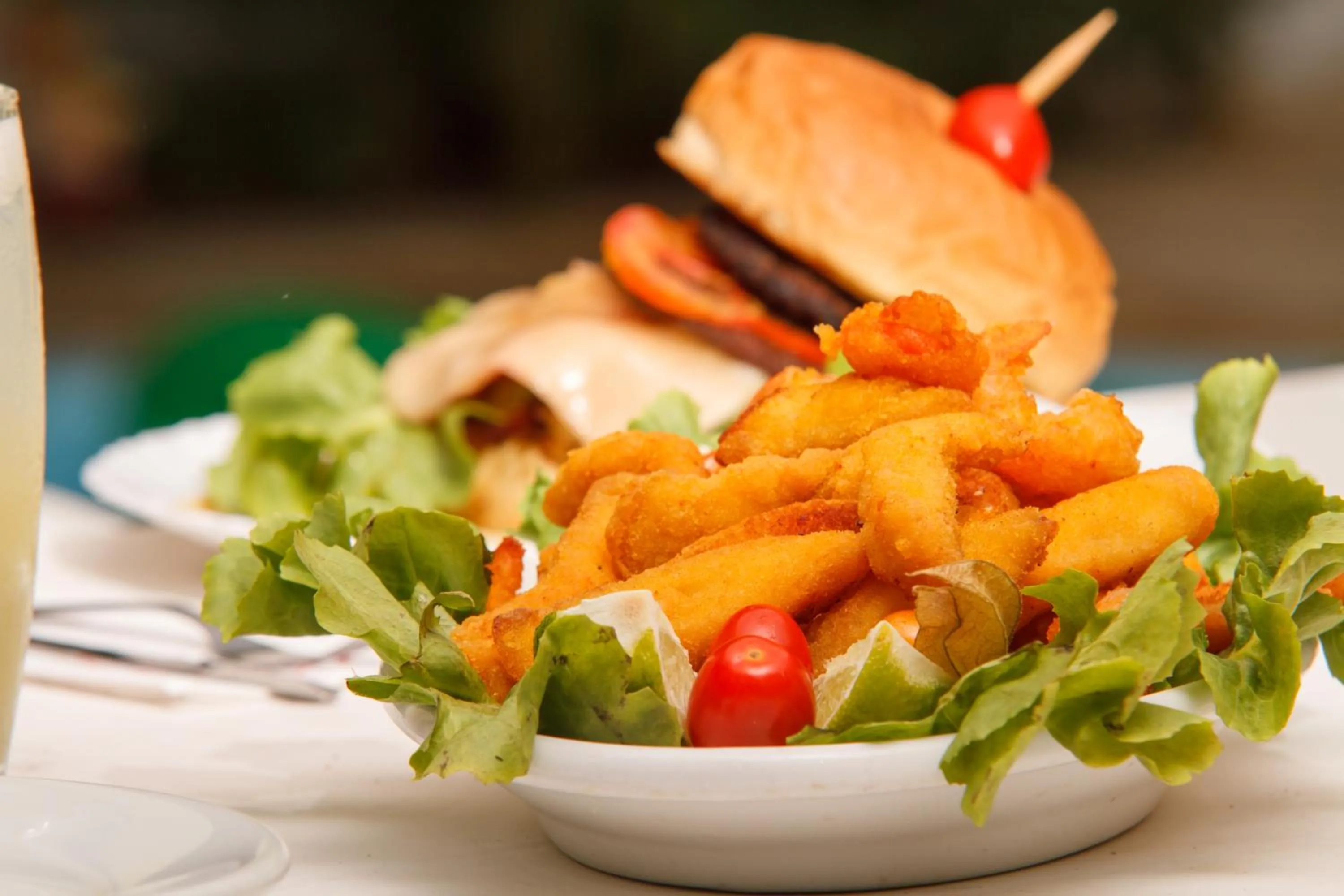 Meals in Hotel Cabana Suiça