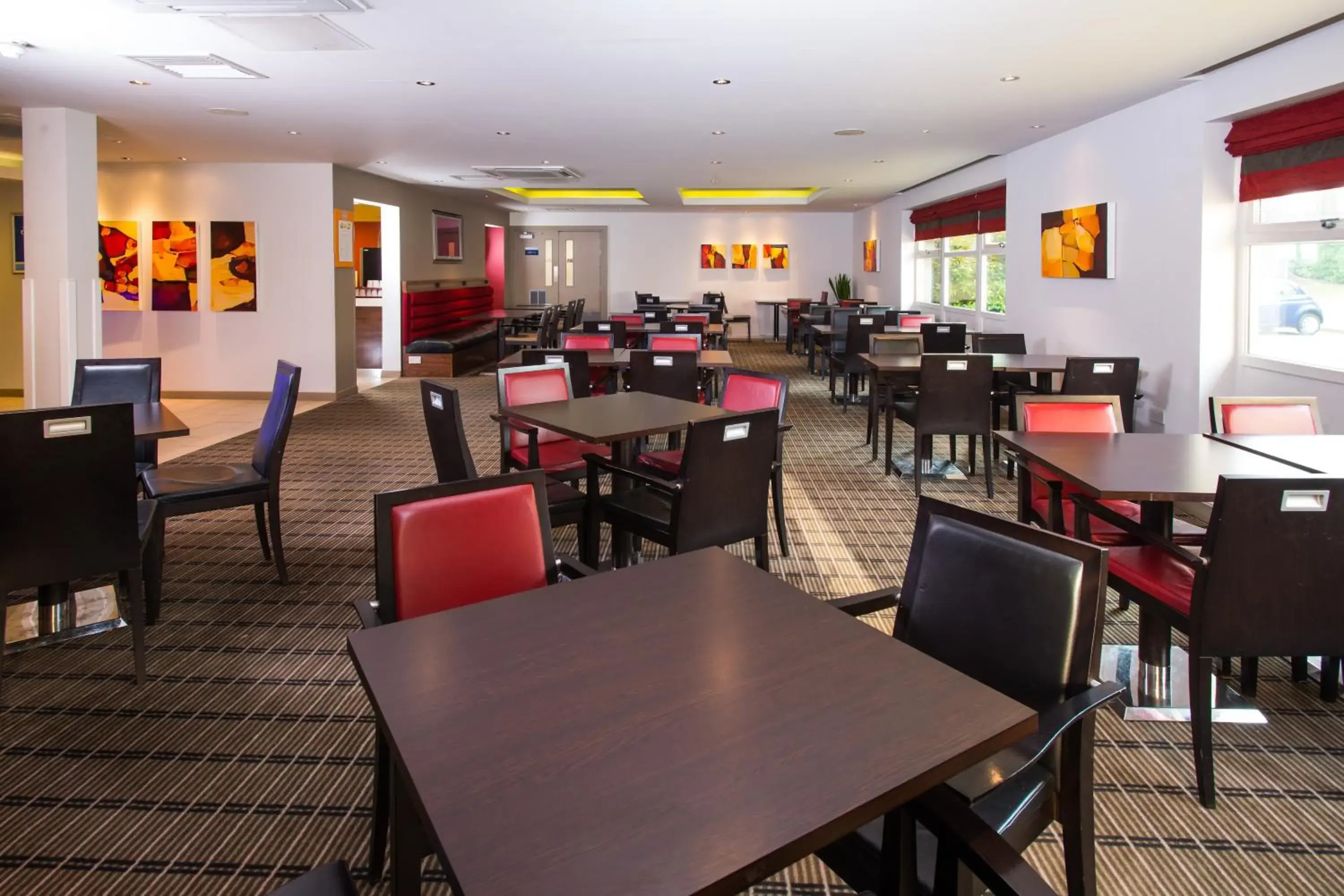 Restaurant/places to eat in Holiday Inn Express East Midlands Airport by IHG Restaurant/places to eat in Holiday Inn Express East Midlands Airport by IHG