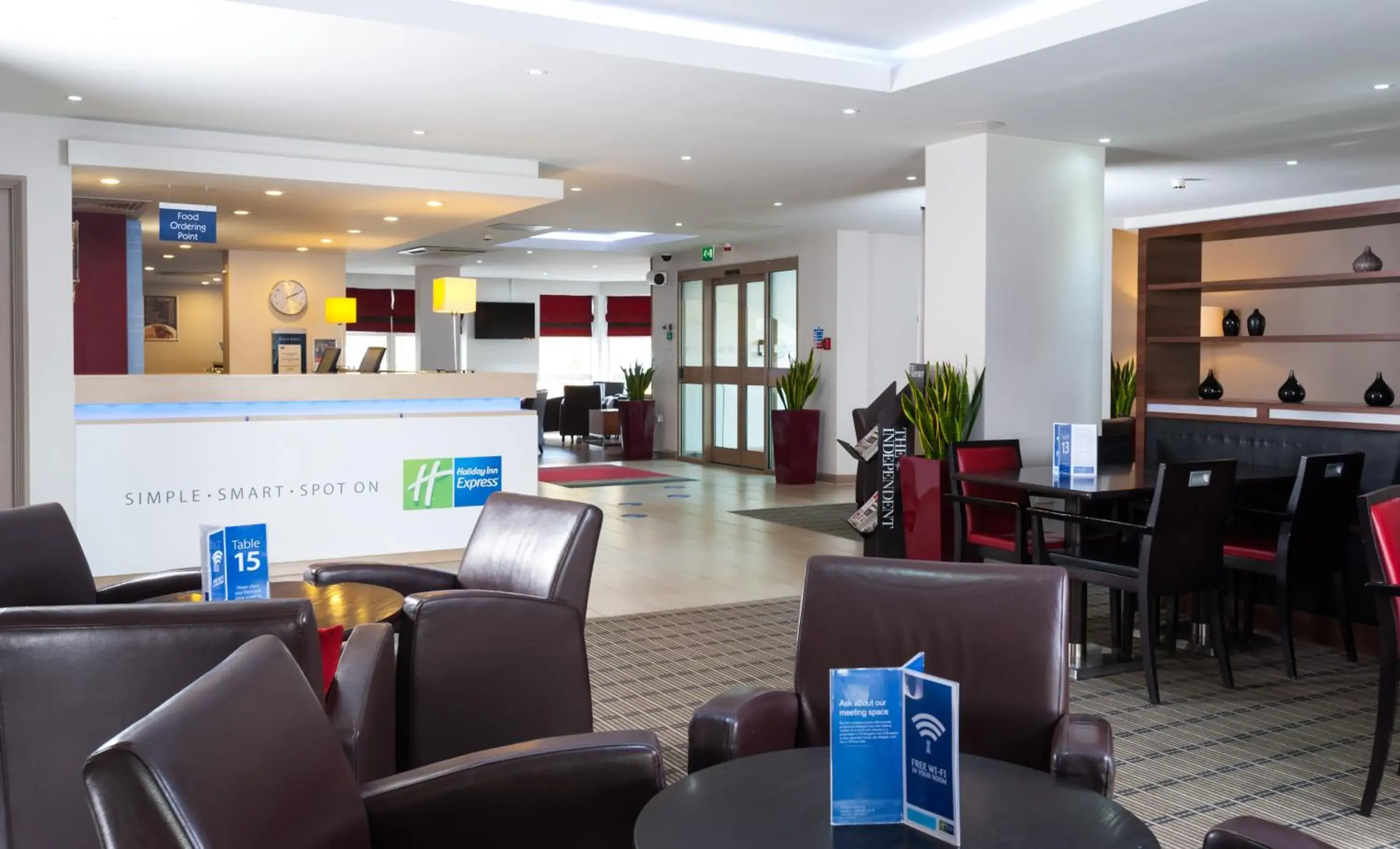 Lobby or reception in Holiday Inn Express Swindon West by IHG Lobby or reception in Holiday Inn Express Swindon West by IHG