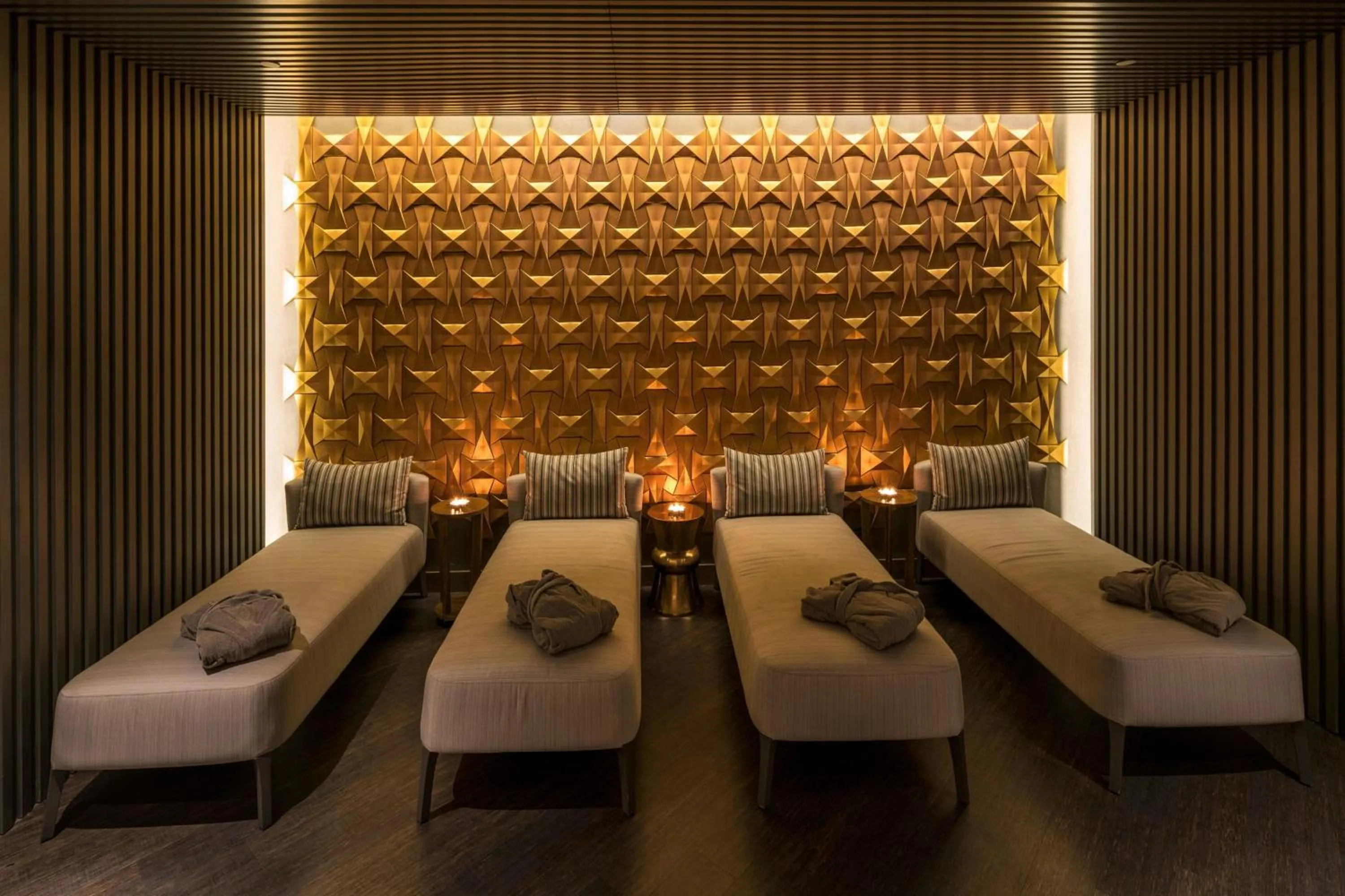 Spa and wellness centre/facilities, Bed in Sheraton Grand Istanbul Atasehir