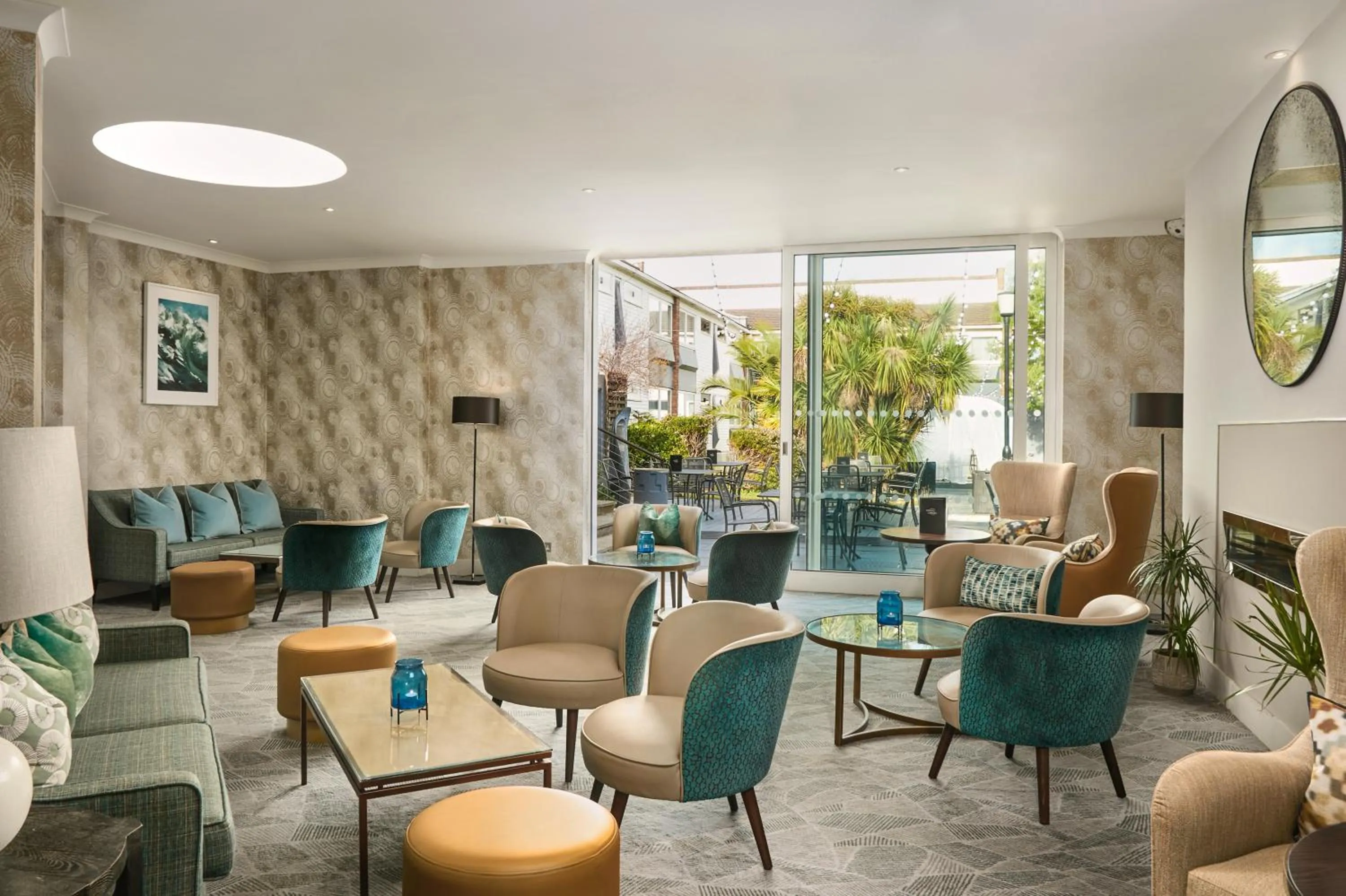 Lounge or bar in Langstone Quays Resort, Portsmouth