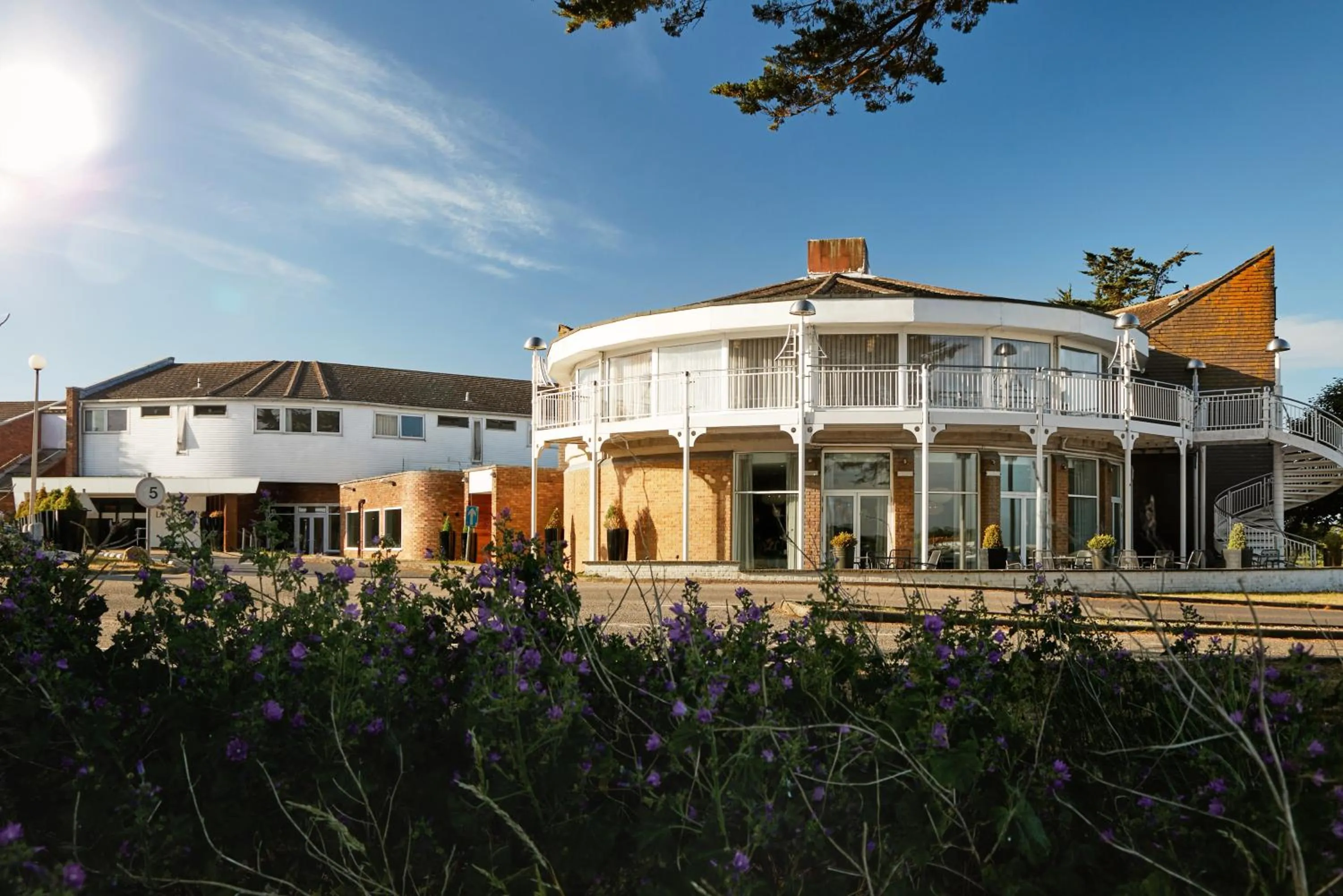 Property building in Langstone Quays Resort, Portsmouth