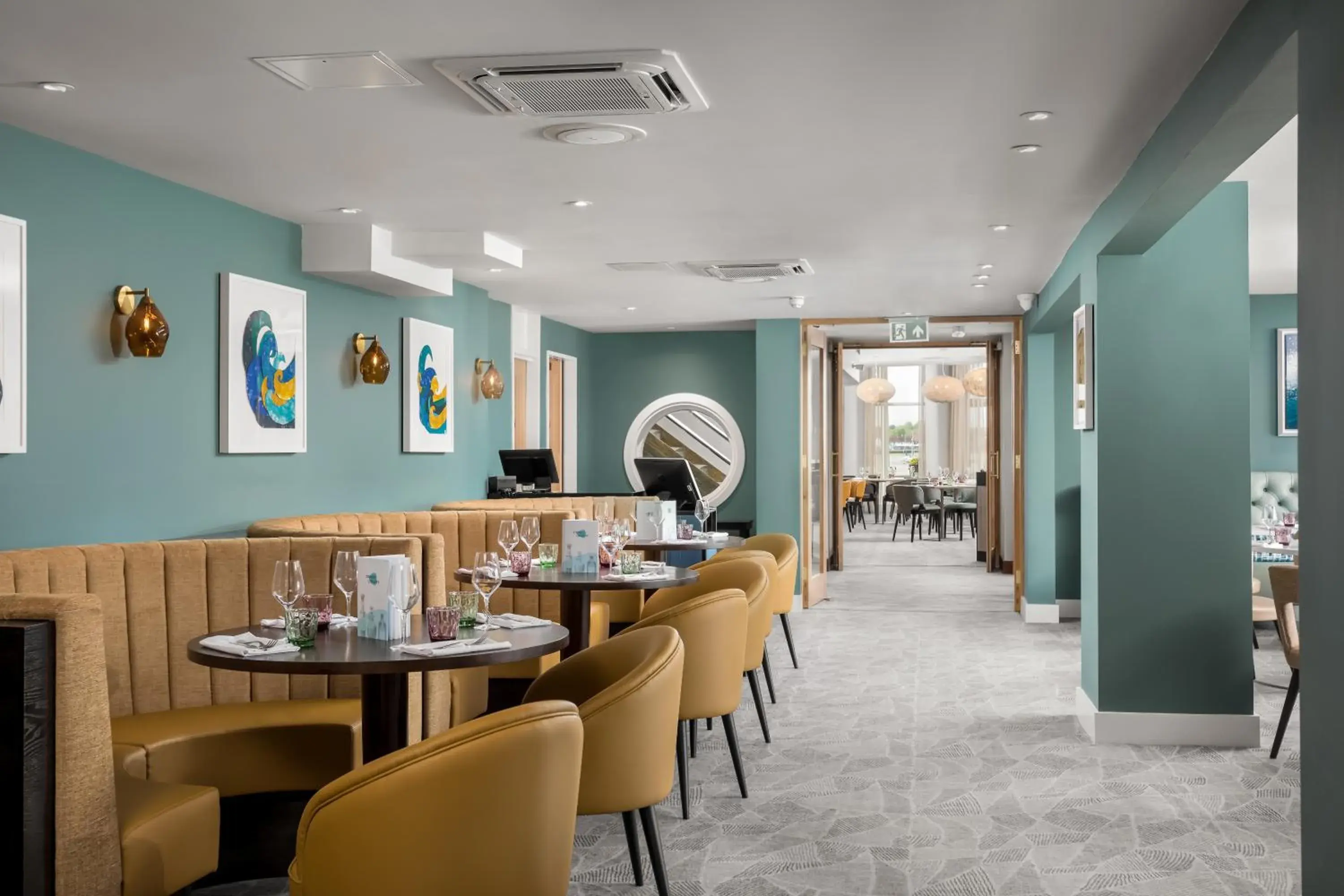 Lounge or bar in Langstone Quays Resort, Portsmouth Lounge or bar in Langstone Quays Resort, Portsmouth