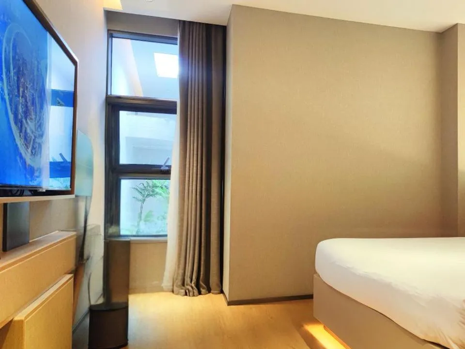 Country Inn & Suites by Radisson Hotel (Chongqing Jiefangbei Area Hong Ya Dong)