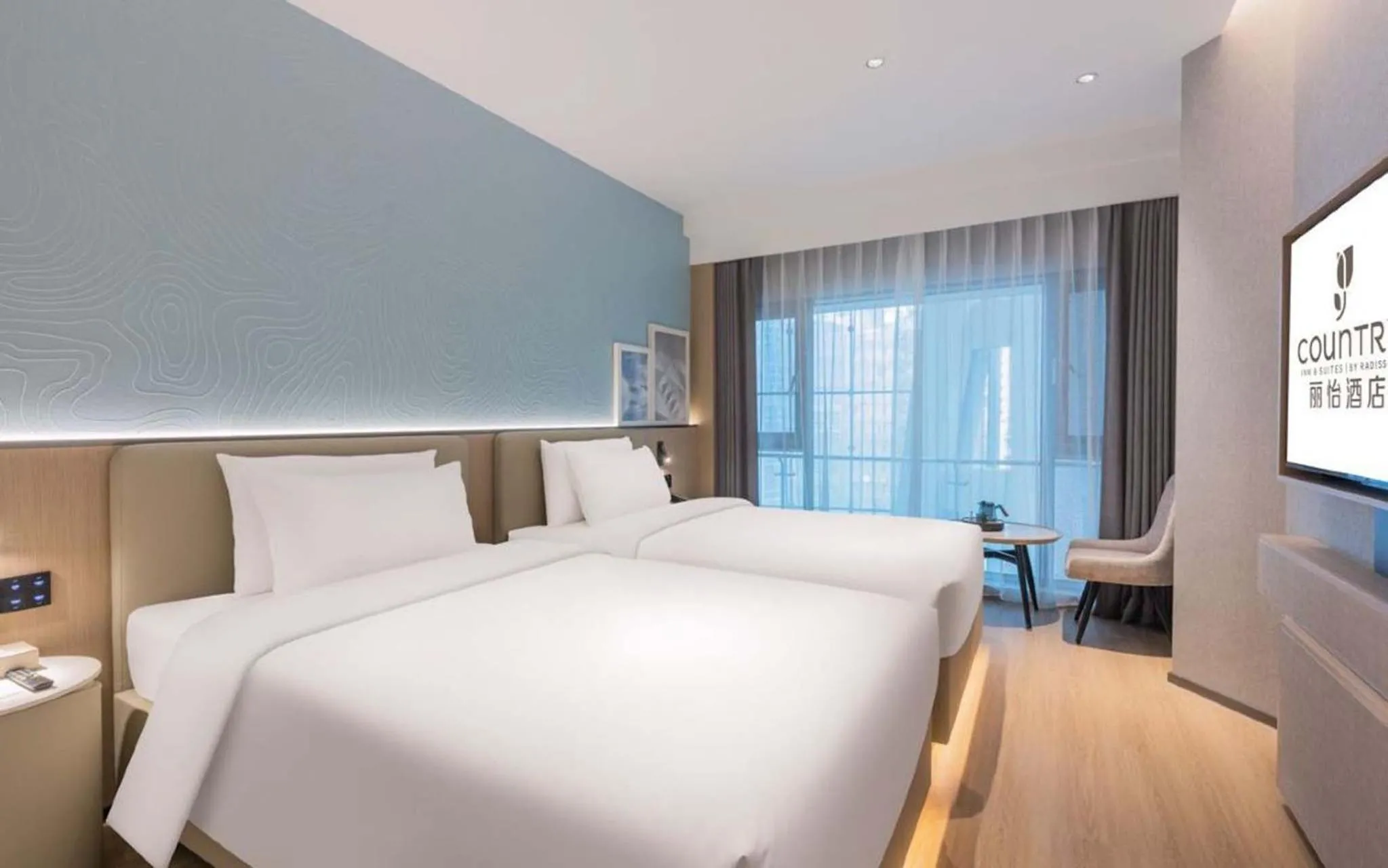 Standard Family Room in Country Inn & Suites by Radisson Hotel (Chongqing Jiefangbei Area Hong Ya Dong)