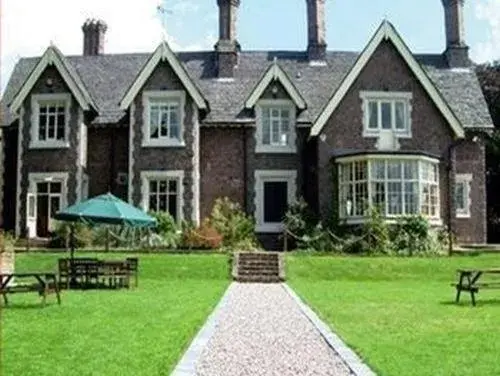 The Hunting Lodge The Hunting Lodge
