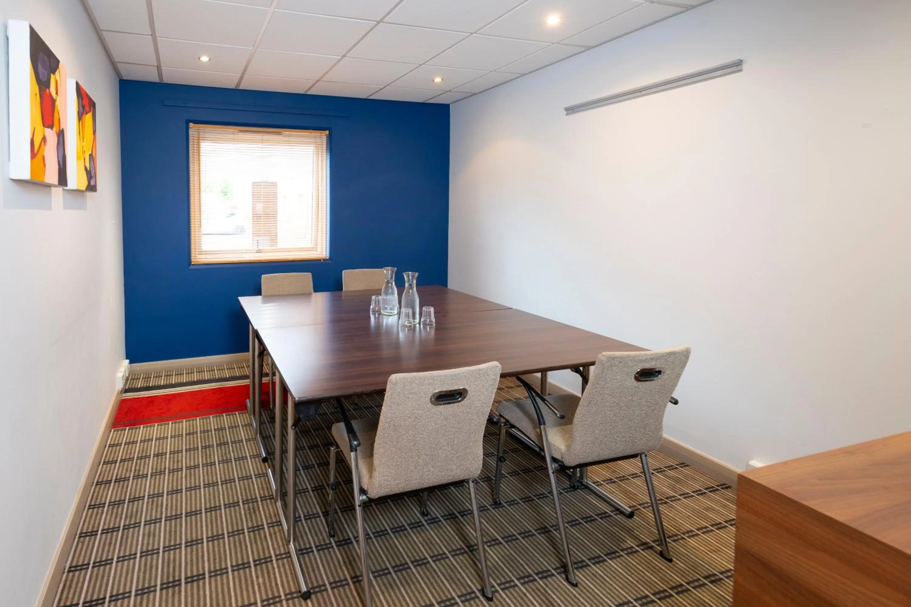 Meeting/conference room in Holiday Inn Express Exeter East by IHG