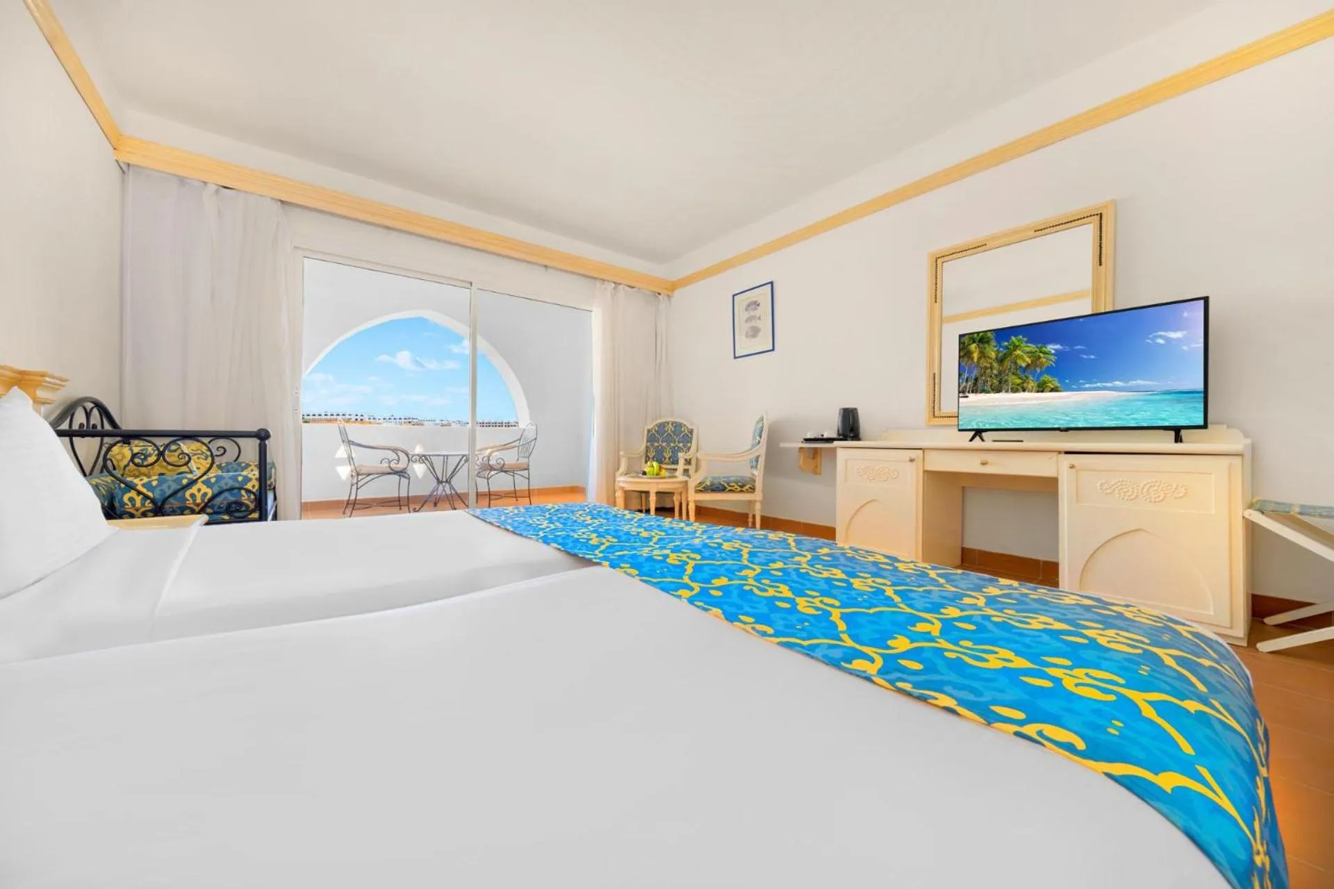 Meeting/conference room, Bed in Domina Coral Bay Resort, Diving , Spa & Casino