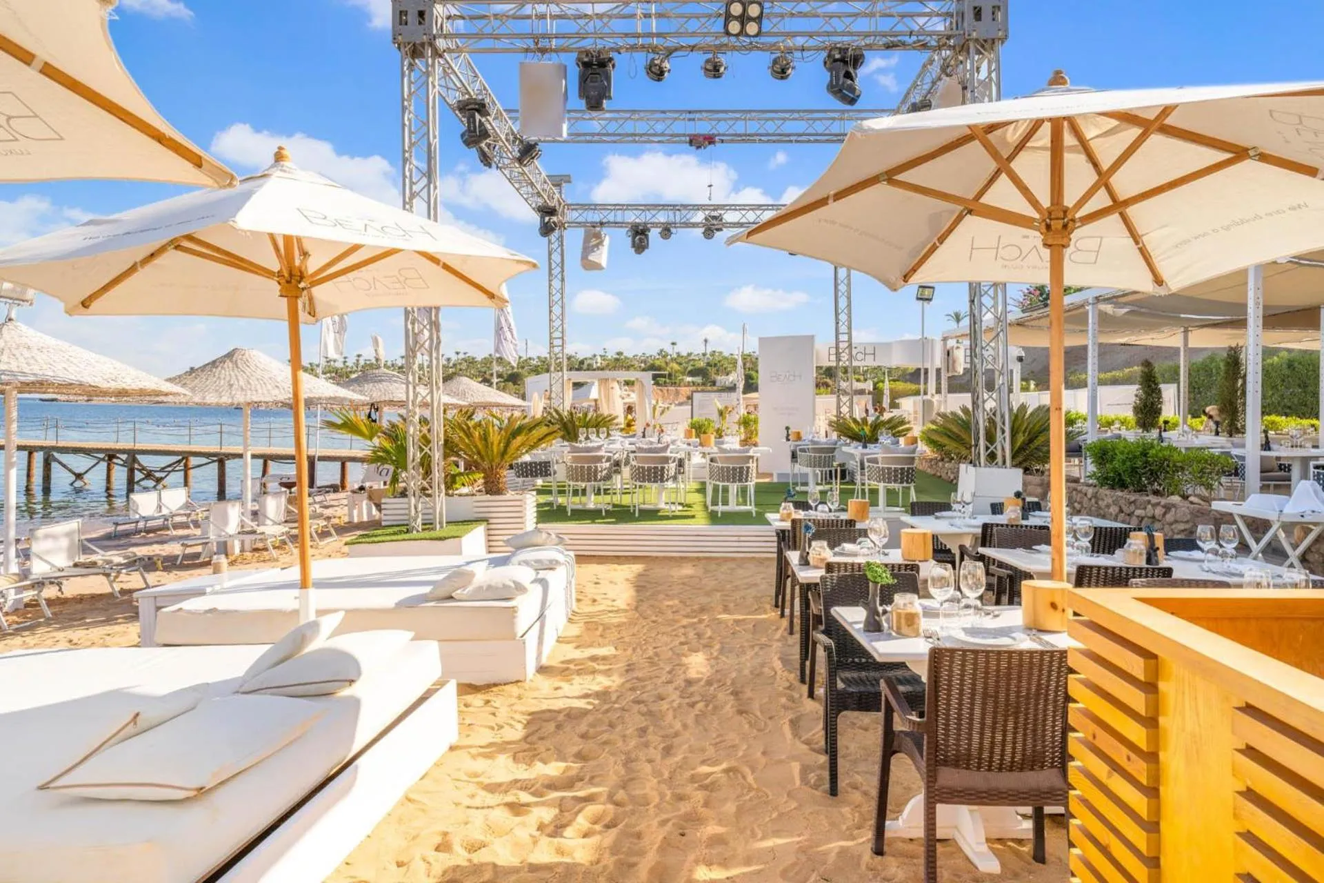 Balcony/Terrace in Domina Coral Bay Resort, Diving , Spa & Casino