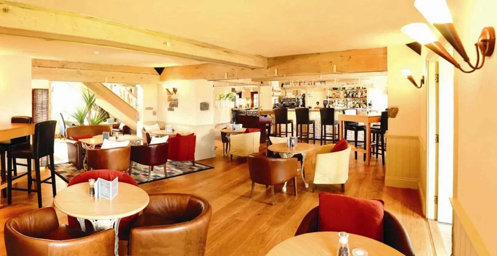 Lounge or bar in The Farmhouse Hotel and Restaurant Lounge or bar in The Farmhouse Hotel and Restaurant