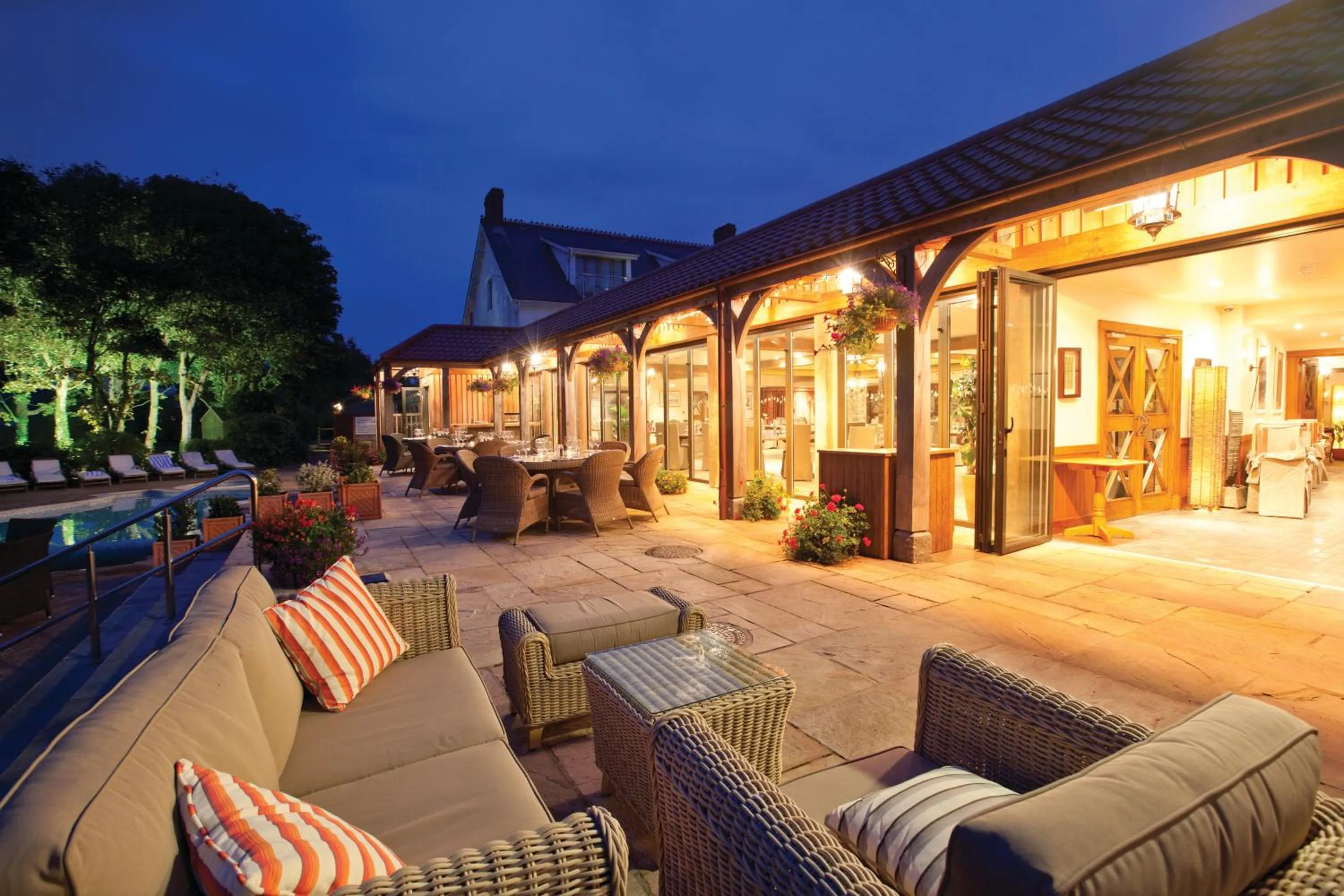 Patio in The Farmhouse Hotel and Restaurant