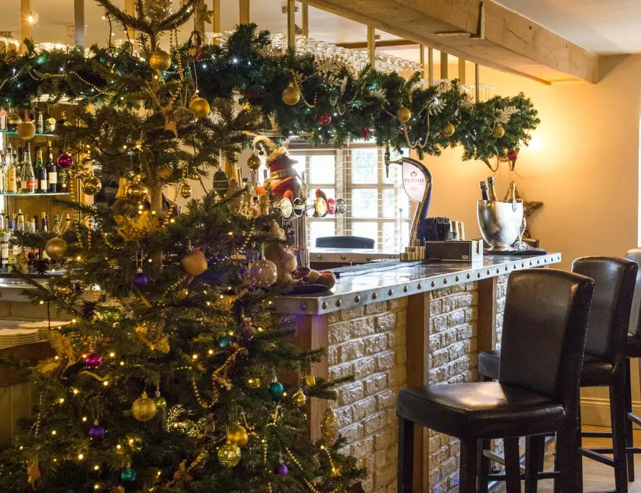 Seasons in The Farmhouse Hotel and Restaurant Seasons in The Farmhouse Hotel and Restaurant