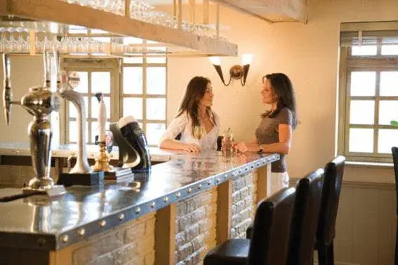 Lounge or bar in The Farmhouse Hotel and Restaurant Lounge or bar in The Farmhouse Hotel and Restaurant