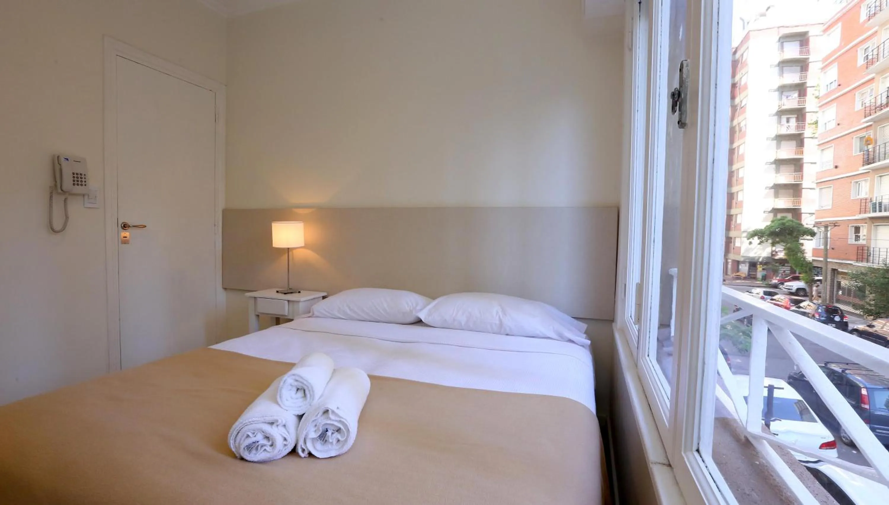 City view, Bed in Hotel Acqua