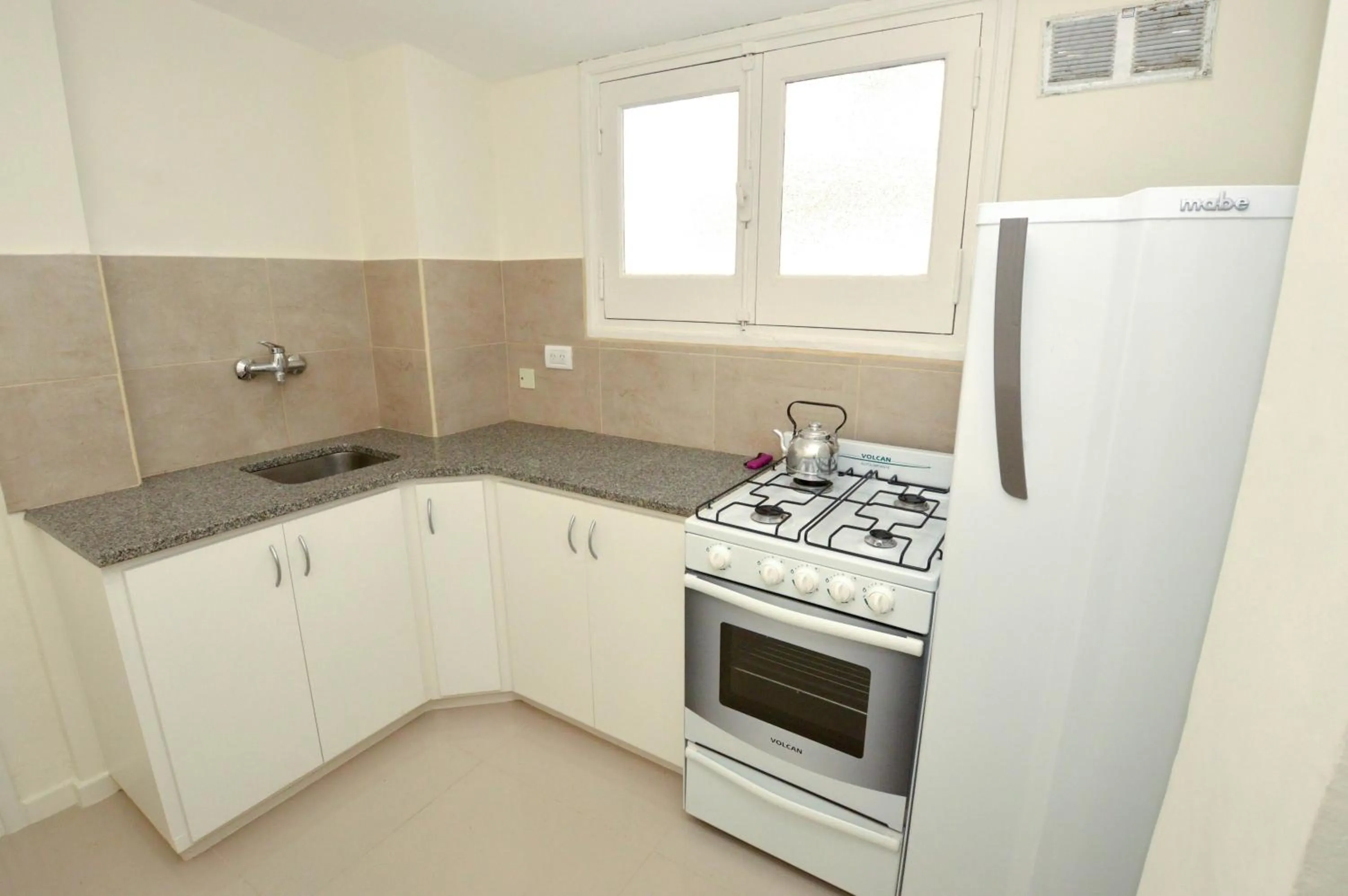 Kitchen or kitchenette in Hotel Acqua