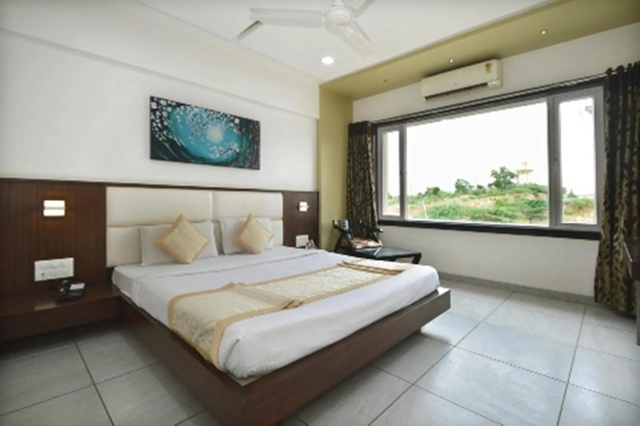 Bed in Shripriya-Nathdwara