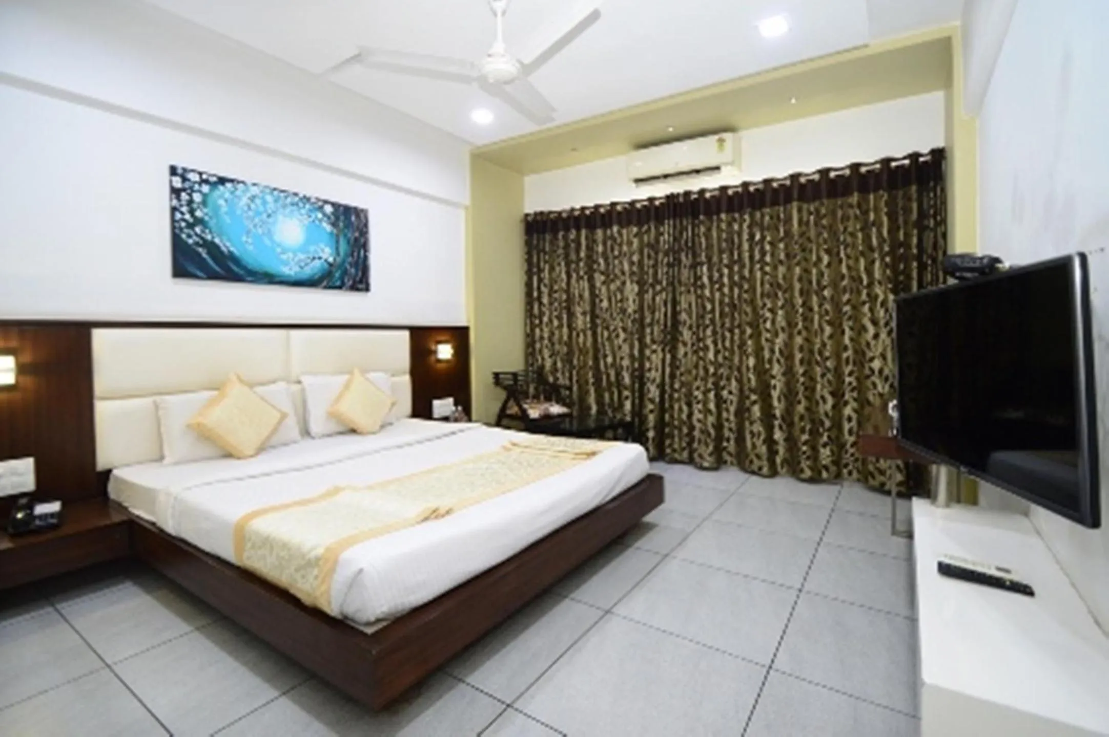 Bed in Shripriya-Nathdwara