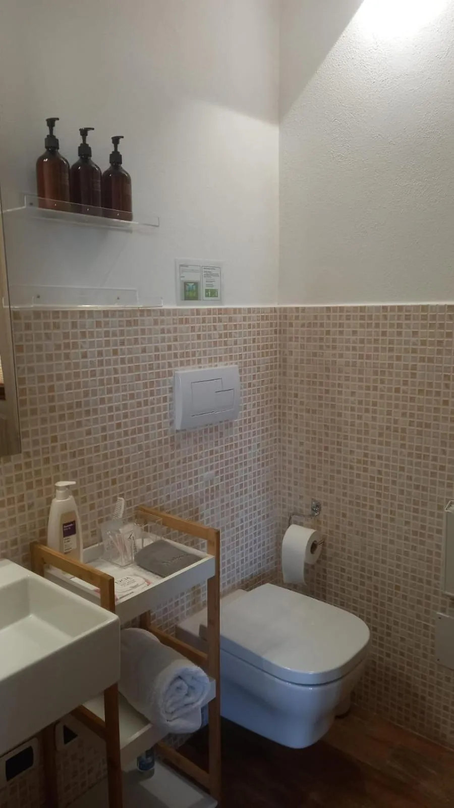 Toilet in B&B MiraValle