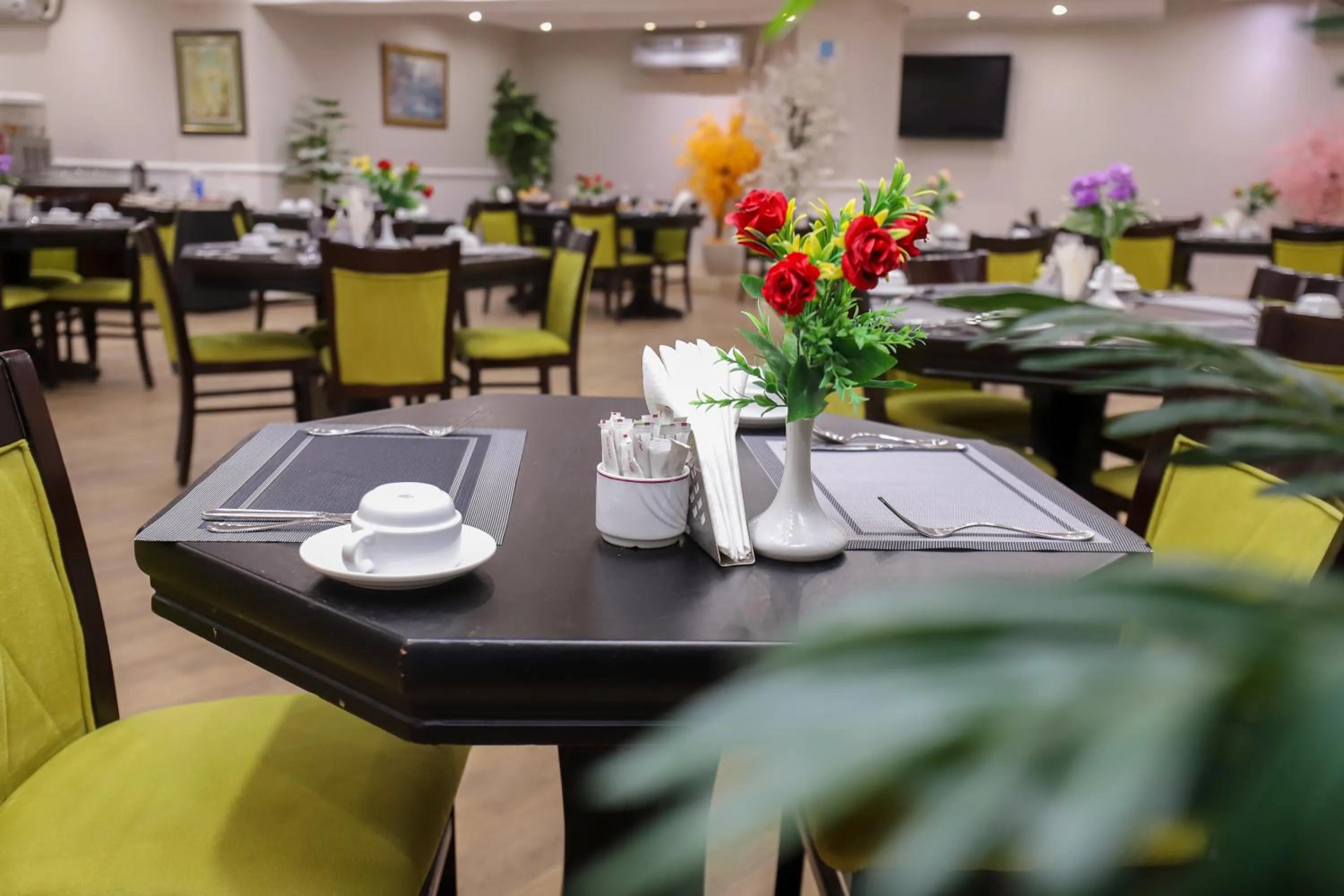 Restaurant/places to eat in Gawharet Al Ahram Hotel