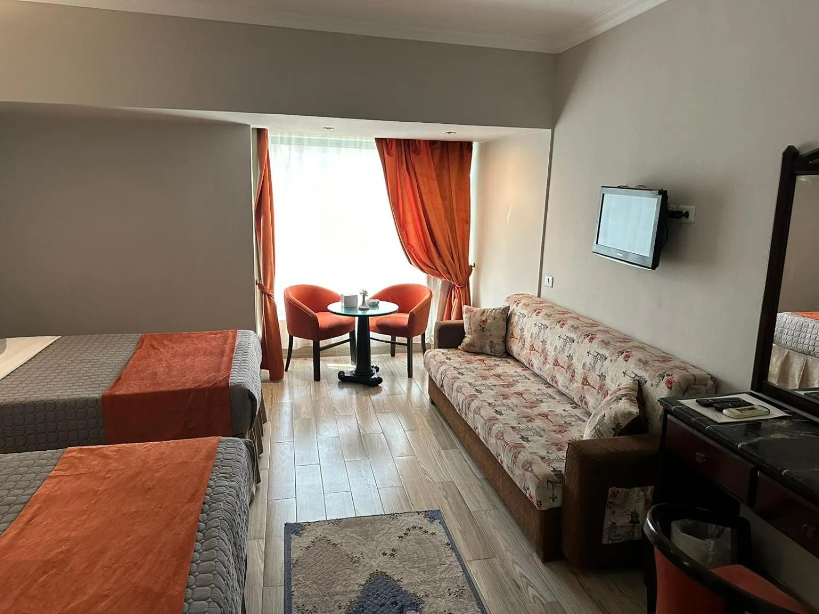 Bedroom, Bed in Gawharet Al Ahram Hotel