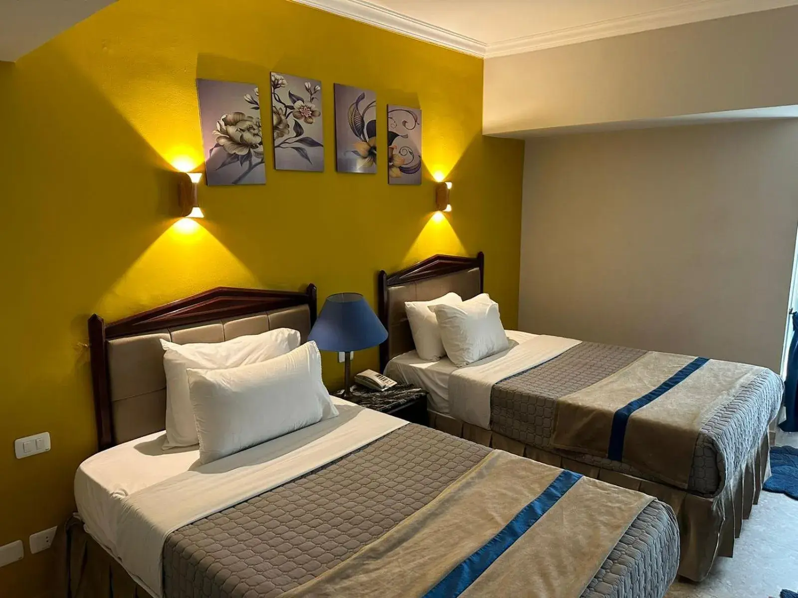 Bedroom, Bed in Gawharet Al Ahram Hotel
