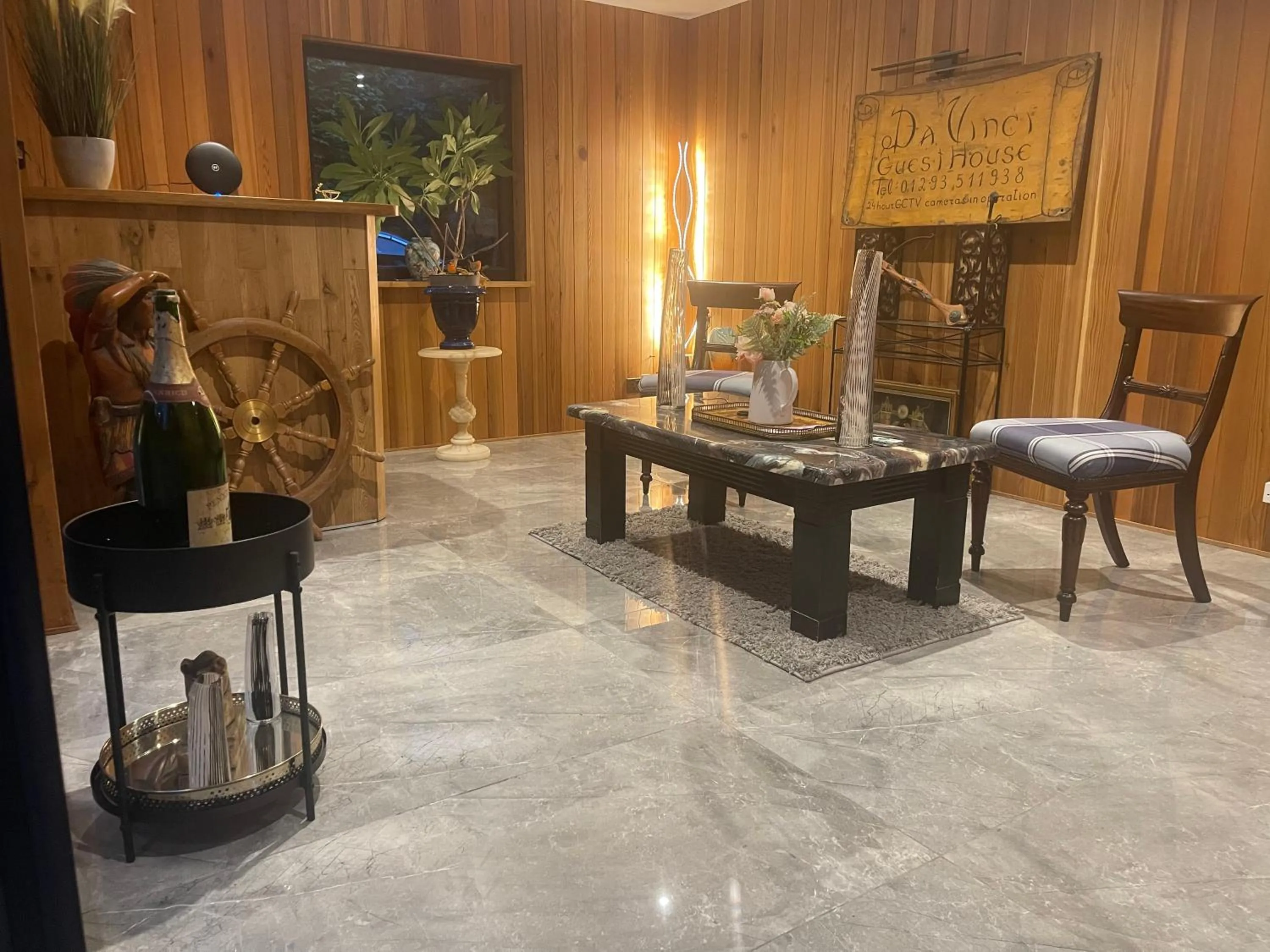 Da Vinci Guest House & Guest Parking, A Real Gem