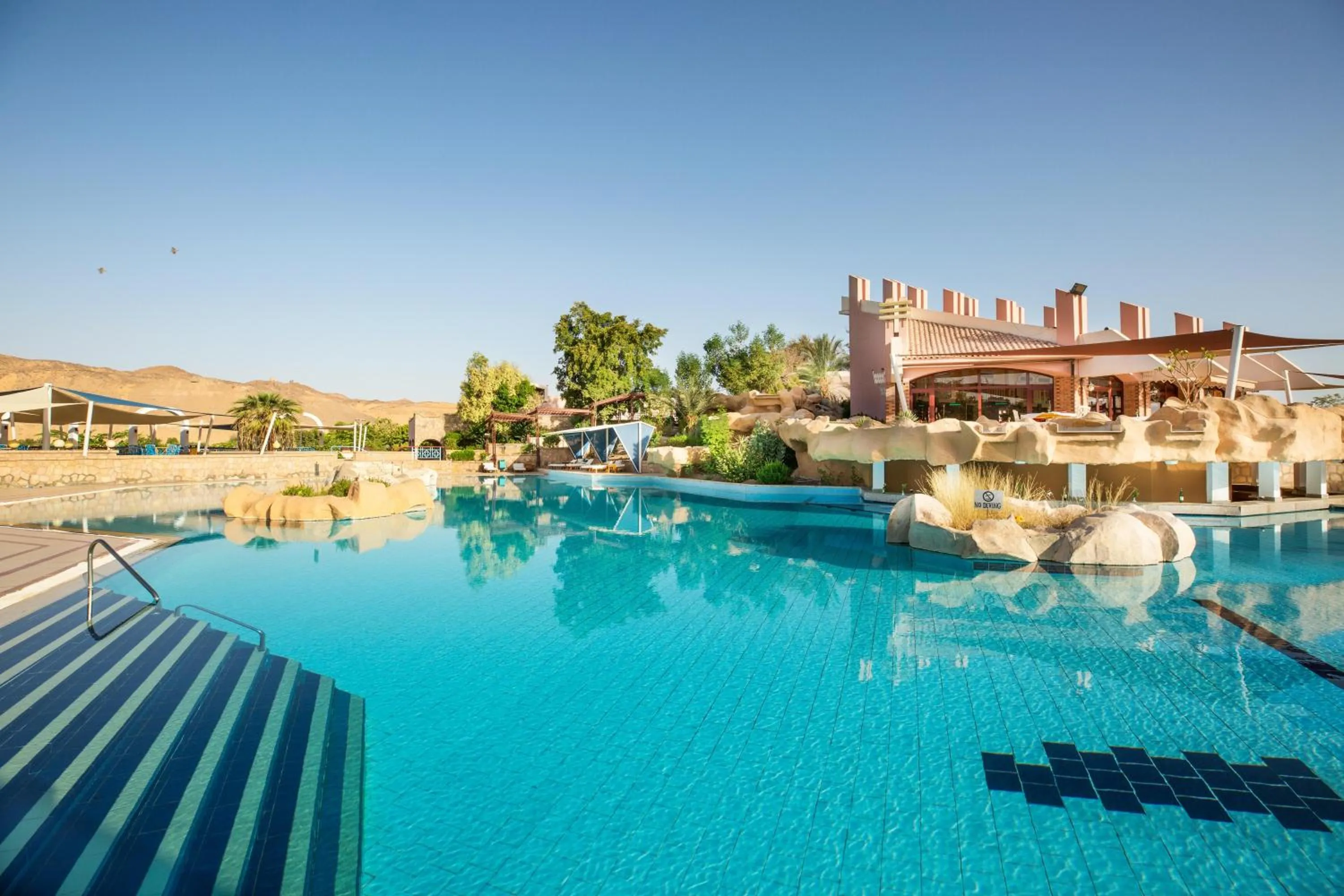 Swimming pool in Pyramisa Island Hotel Aswan