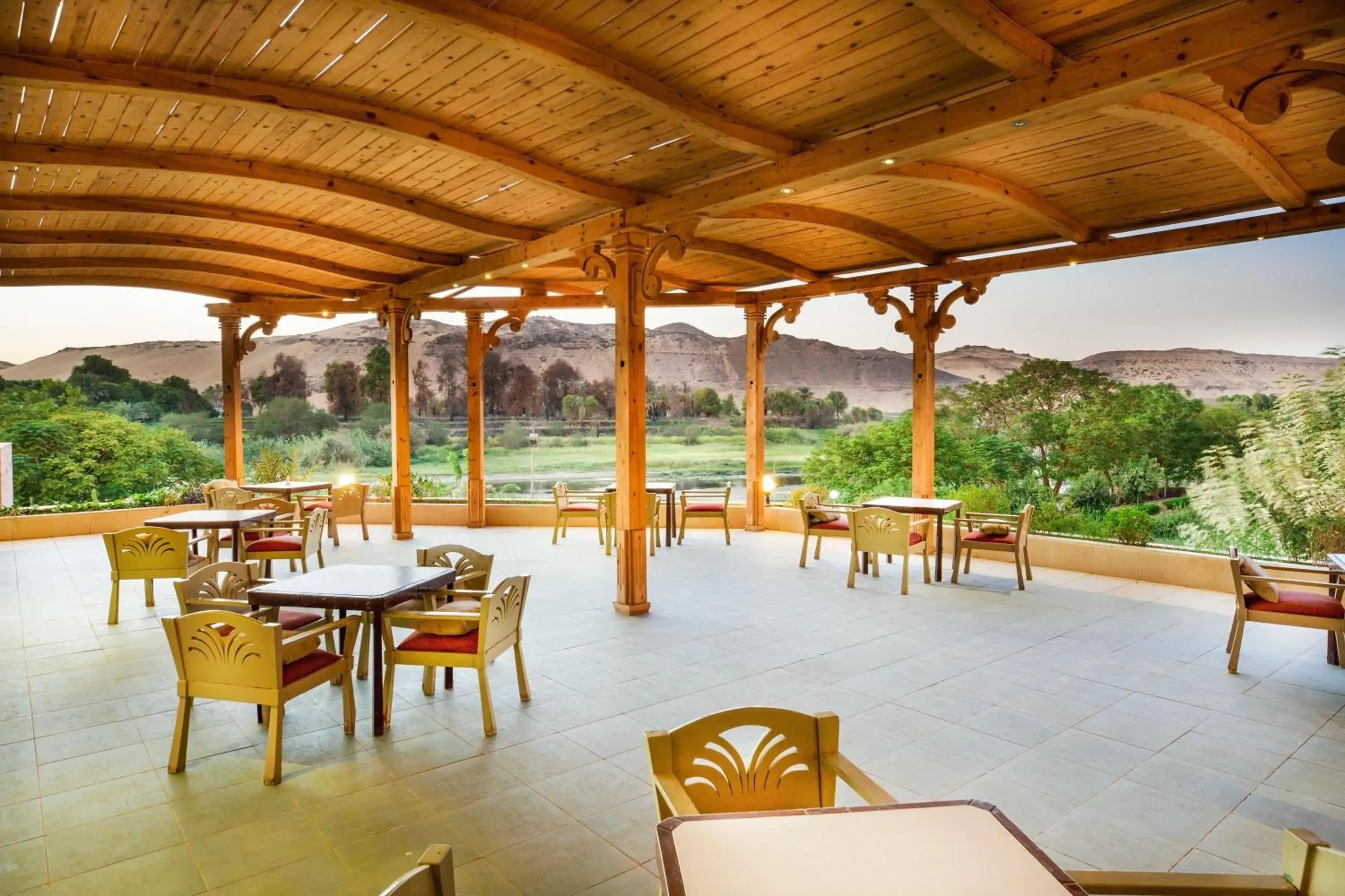 Restaurant/places to eat in Pyramisa Island Hotel Aswan Restaurant/places to eat in Pyramisa Island Hotel Aswan