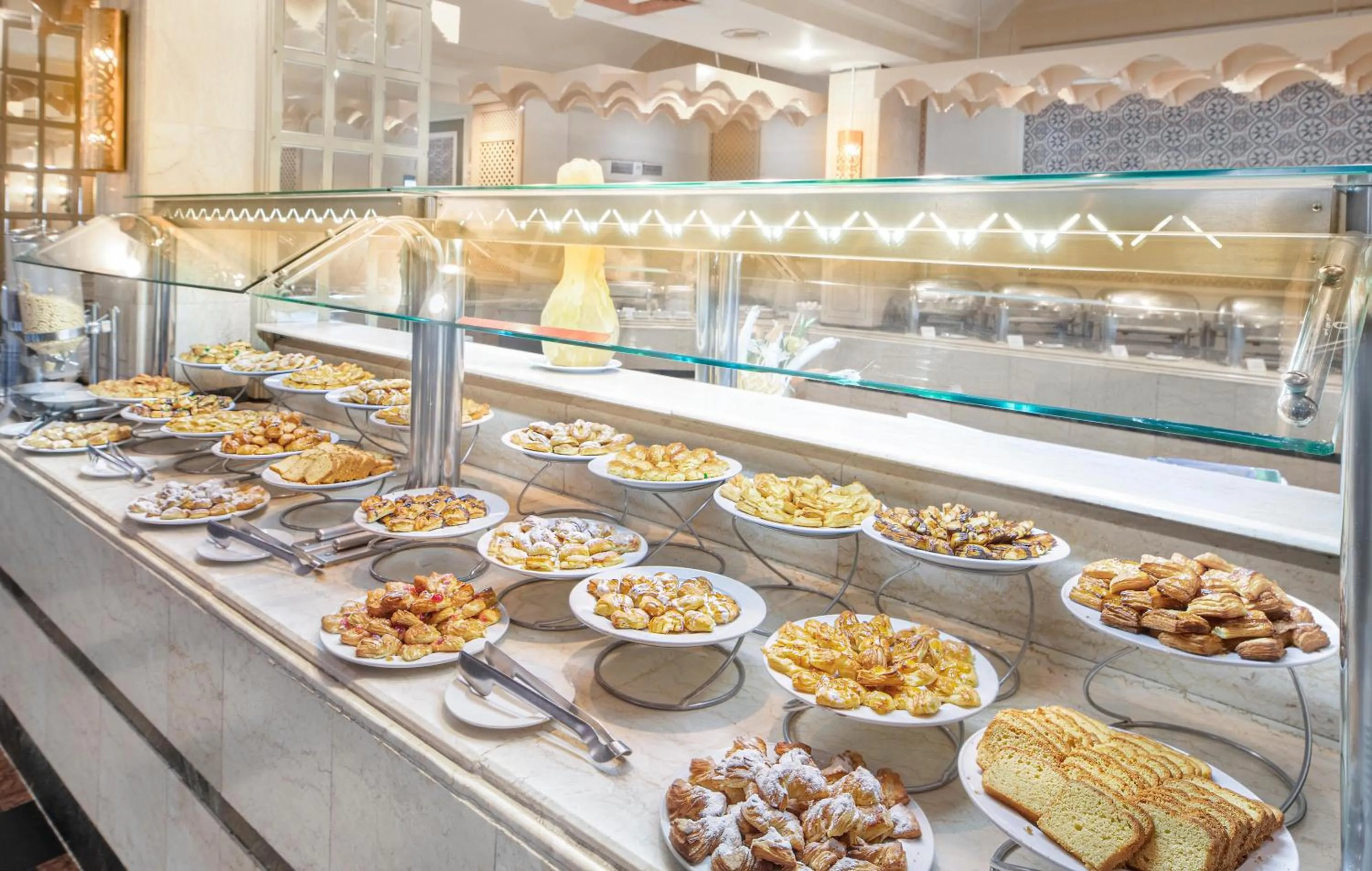 Restaurant/places to eat in Pyramisa Island Hotel Aswan