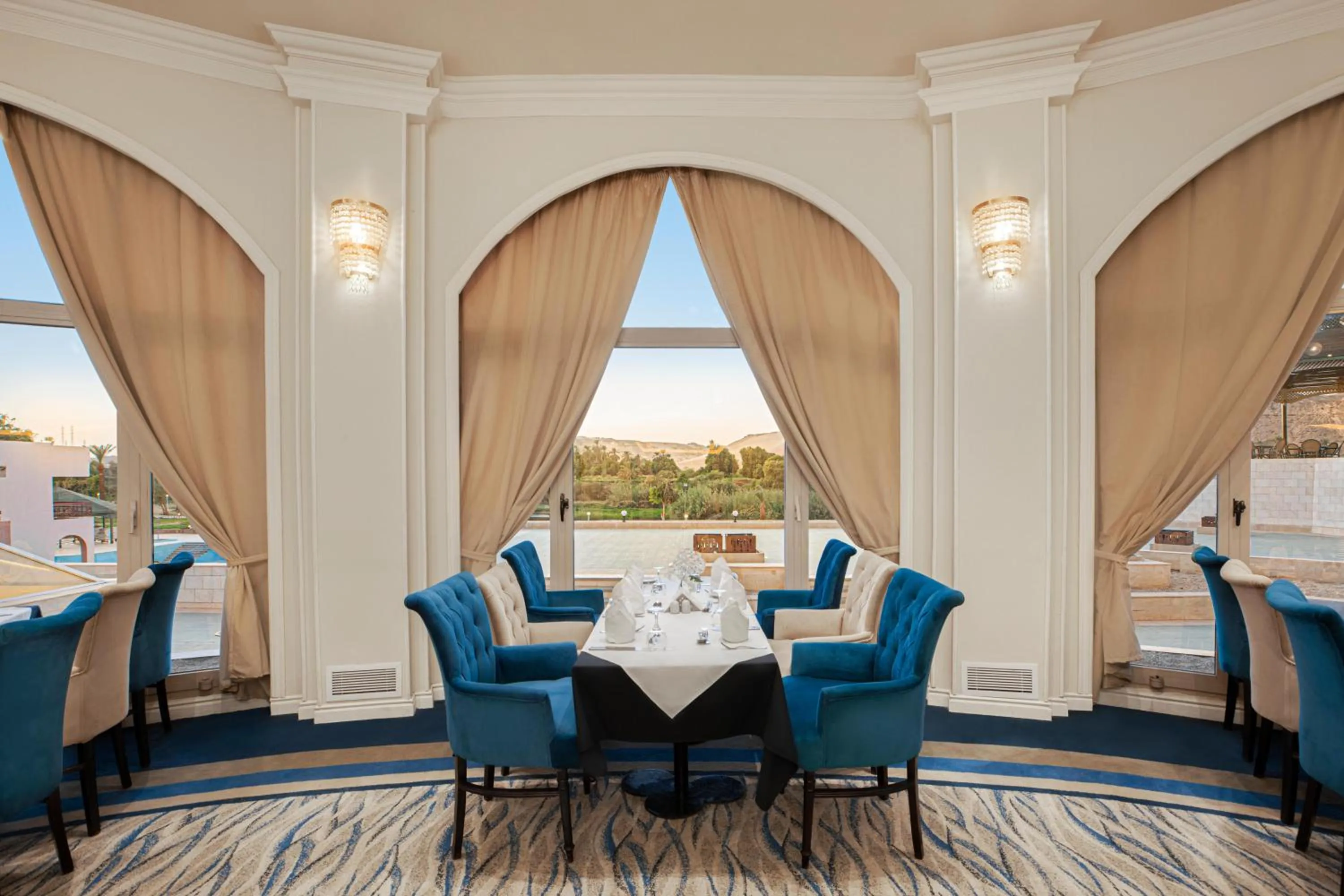 Restaurant/places to eat in Pyramisa Island Hotel Aswan