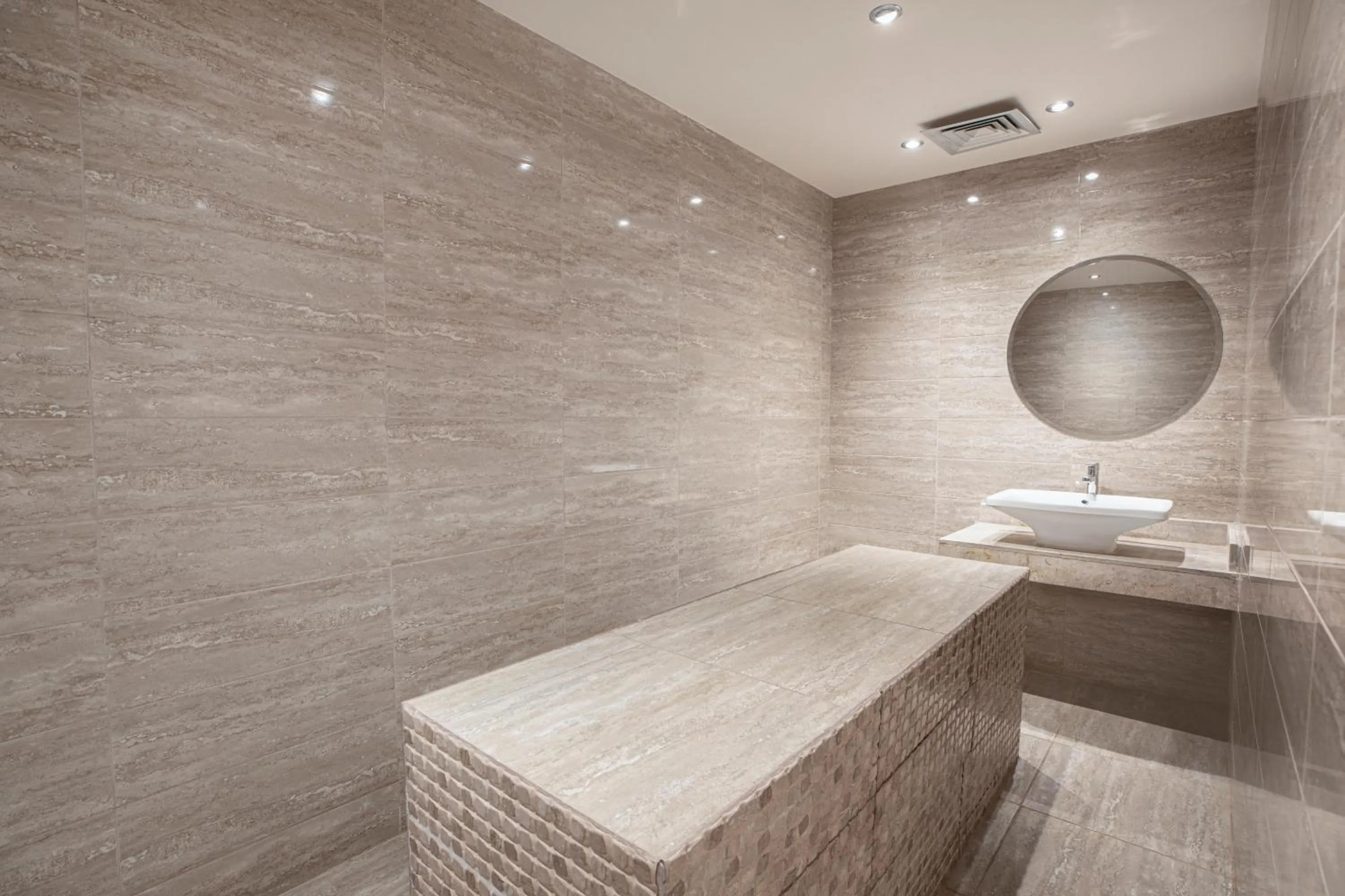 Bathroom in Pyramisa Island Hotel Aswan