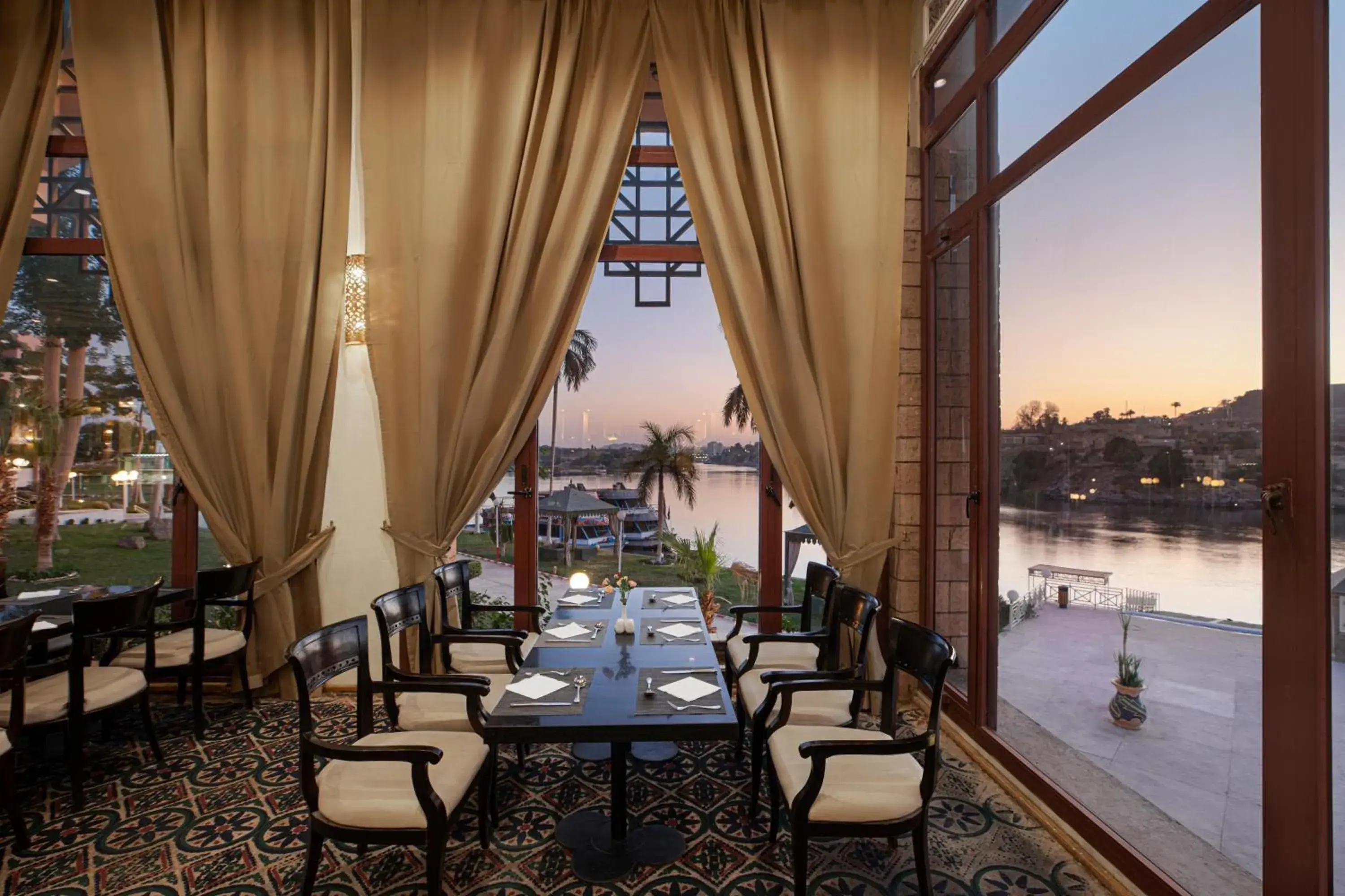 Restaurant/places to eat in Pyramisa Island Hotel Aswan Restaurant/places to eat in Pyramisa Island Hotel Aswan